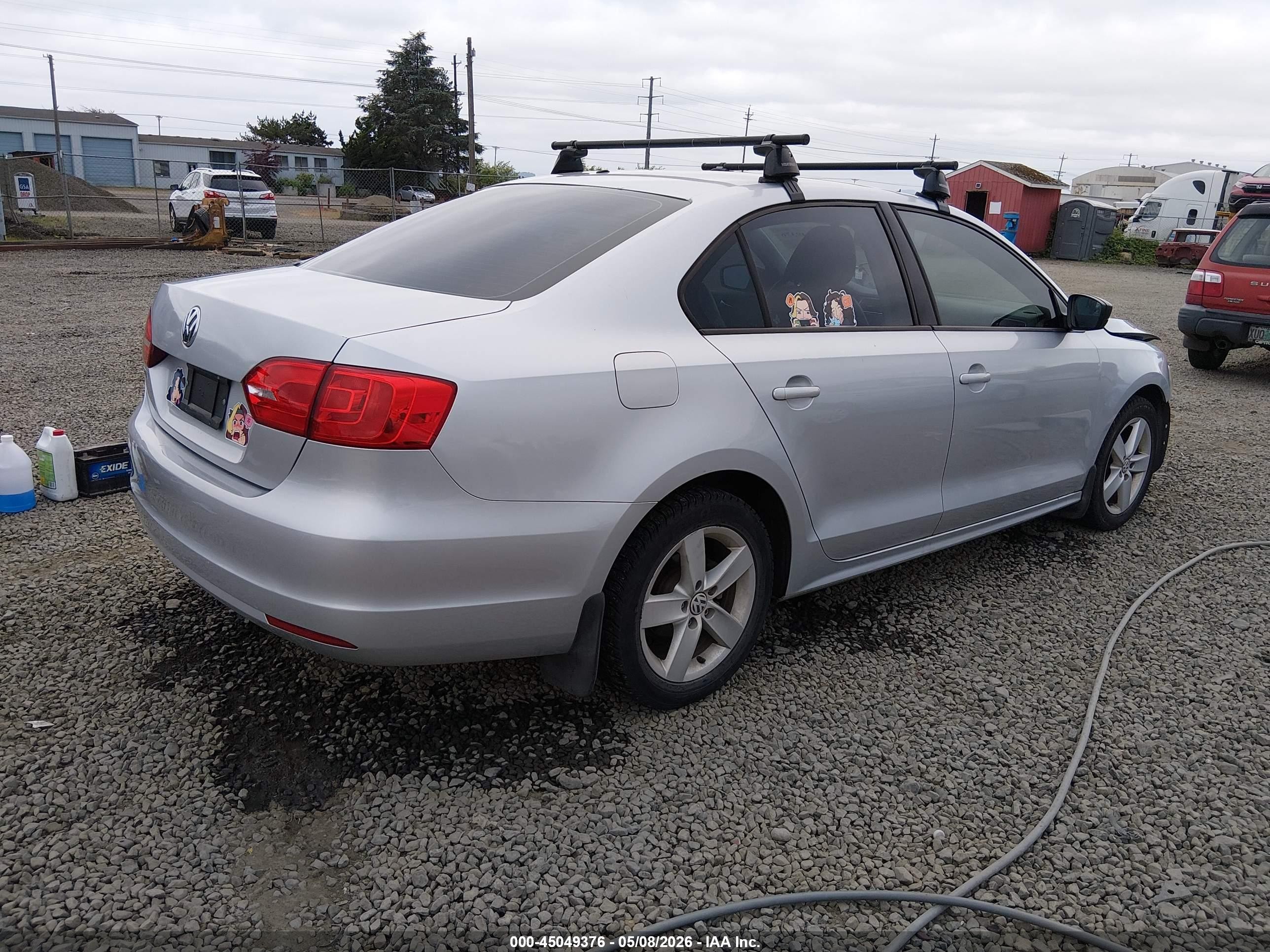 2012 Volkswagen Jetta 2.0l S Серебряный vin: 3VW2K7AJ8CM380030