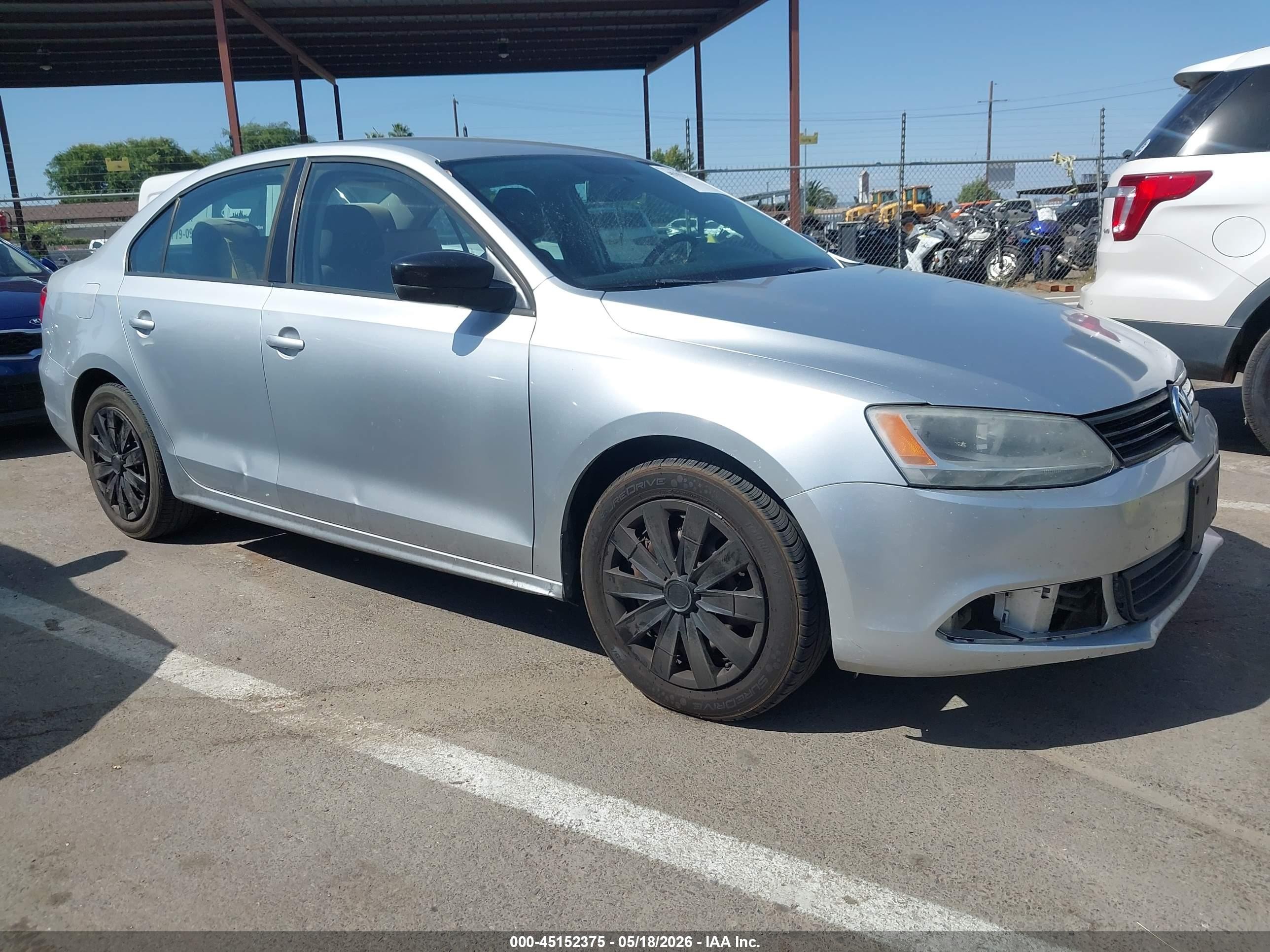 3VW2K7AJ8CM394705