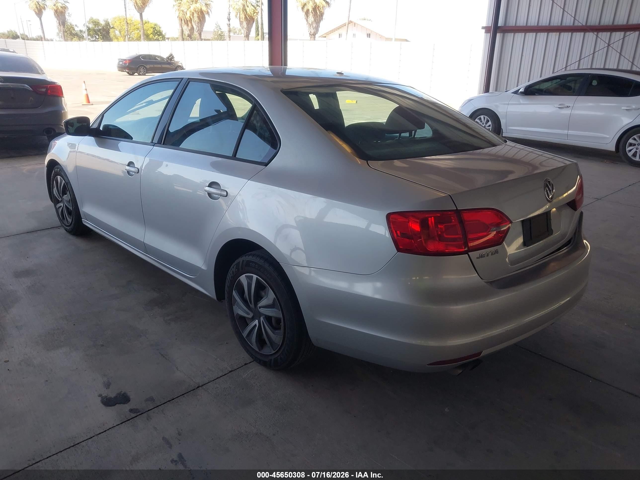 2012 Volkswagen Jetta 2.0l S Silver vin: 3VW2K7AJ8CM462405
