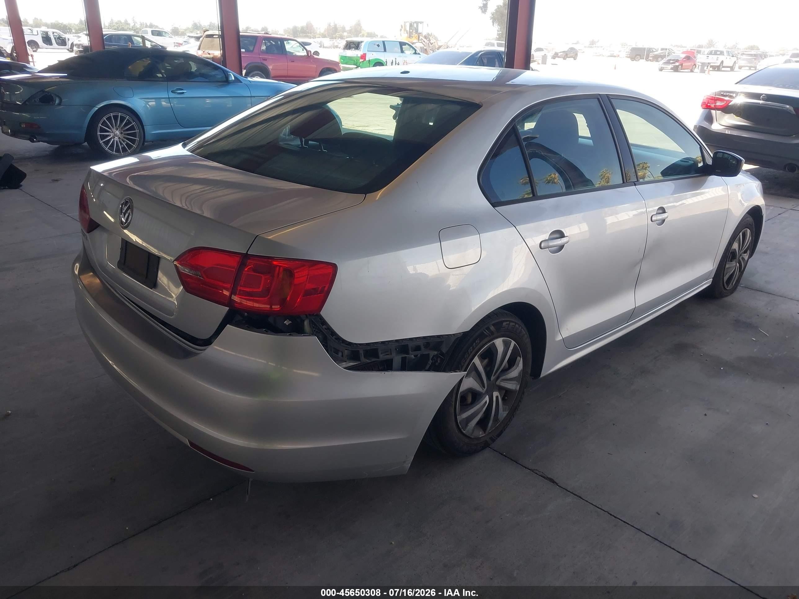 2012 Volkswagen Jetta 2.0l S Silver vin: 3VW2K7AJ8CM462405