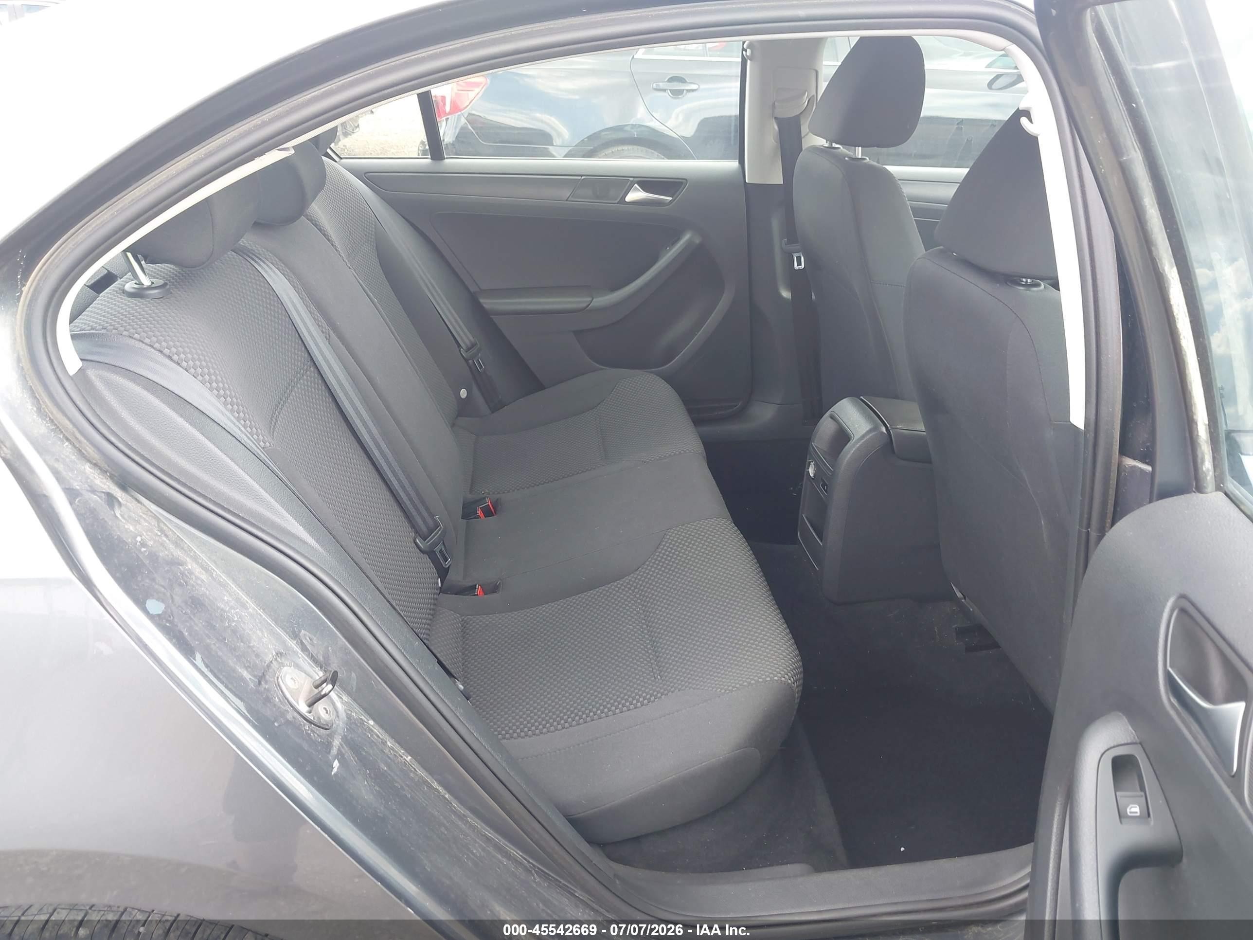 2013 Volkswagen Jetta 2.0l S Gray vin: 3VW2K7AJ8DM401556