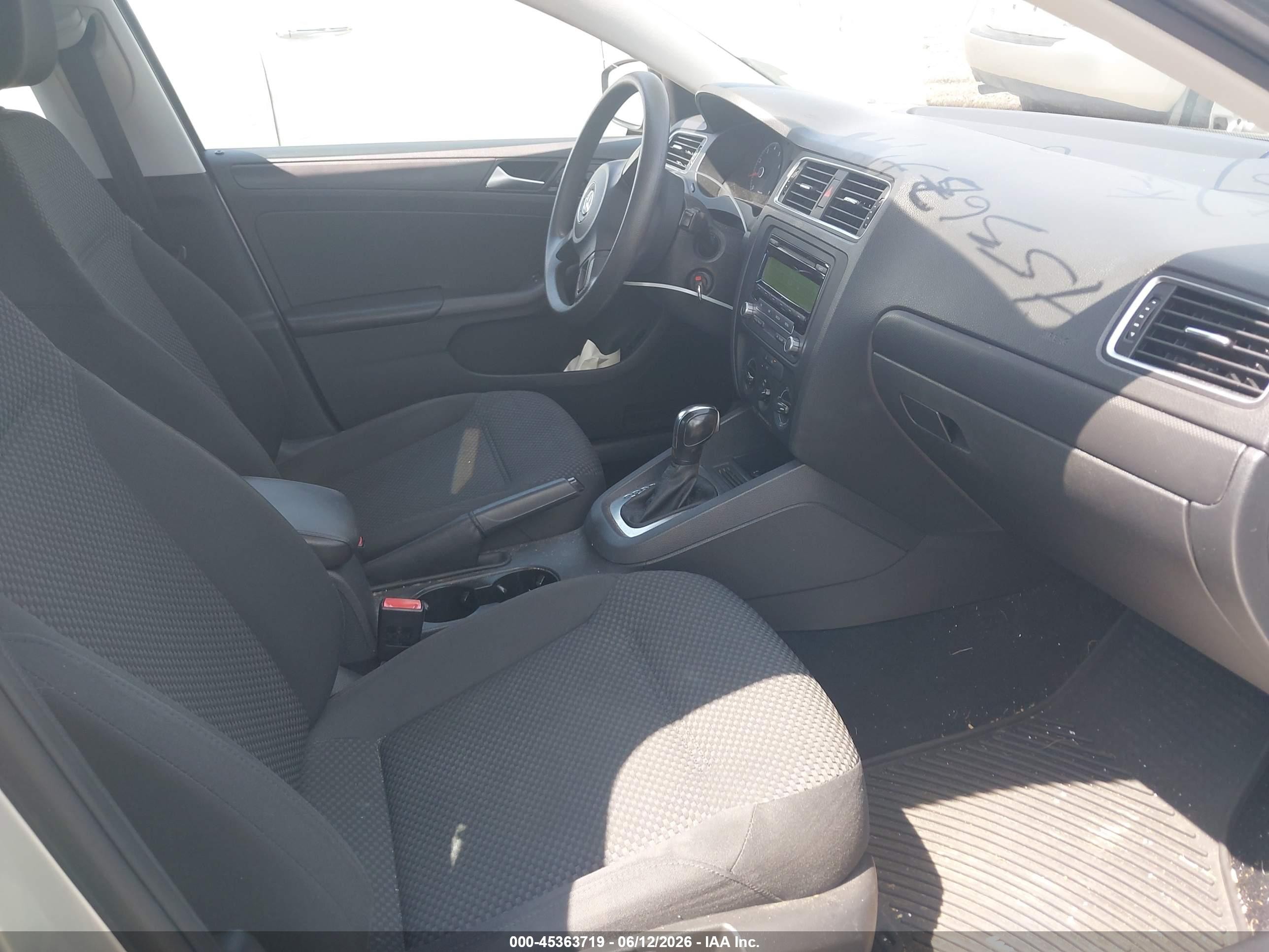 2014 Volkswagen Jetta 2.0l S Gray vin: 3VW2K7AJ8EM218983