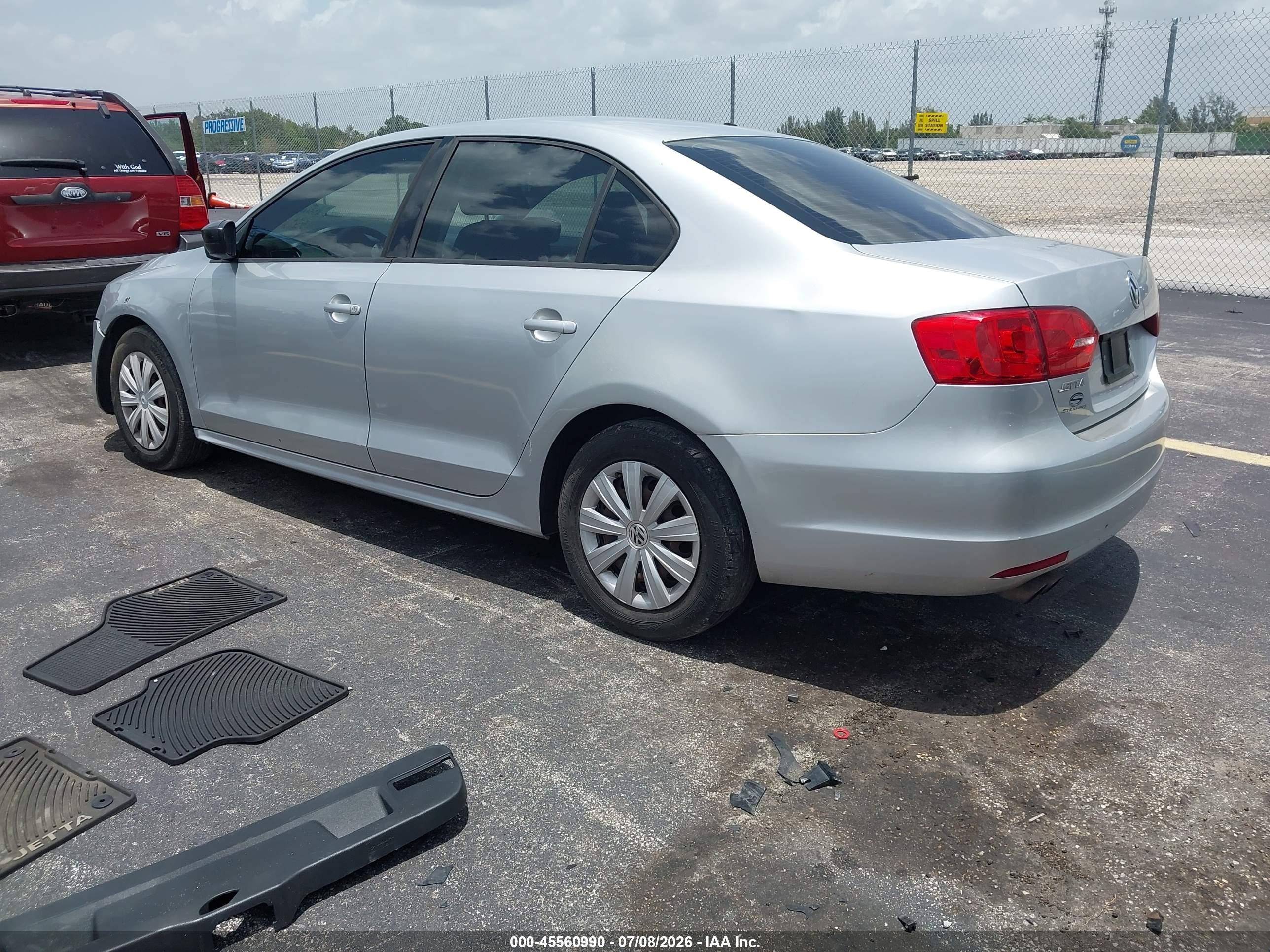 2014 Volkswagen Jetta 2.0l S Silver vin: 3VW2K7AJ8EM222905