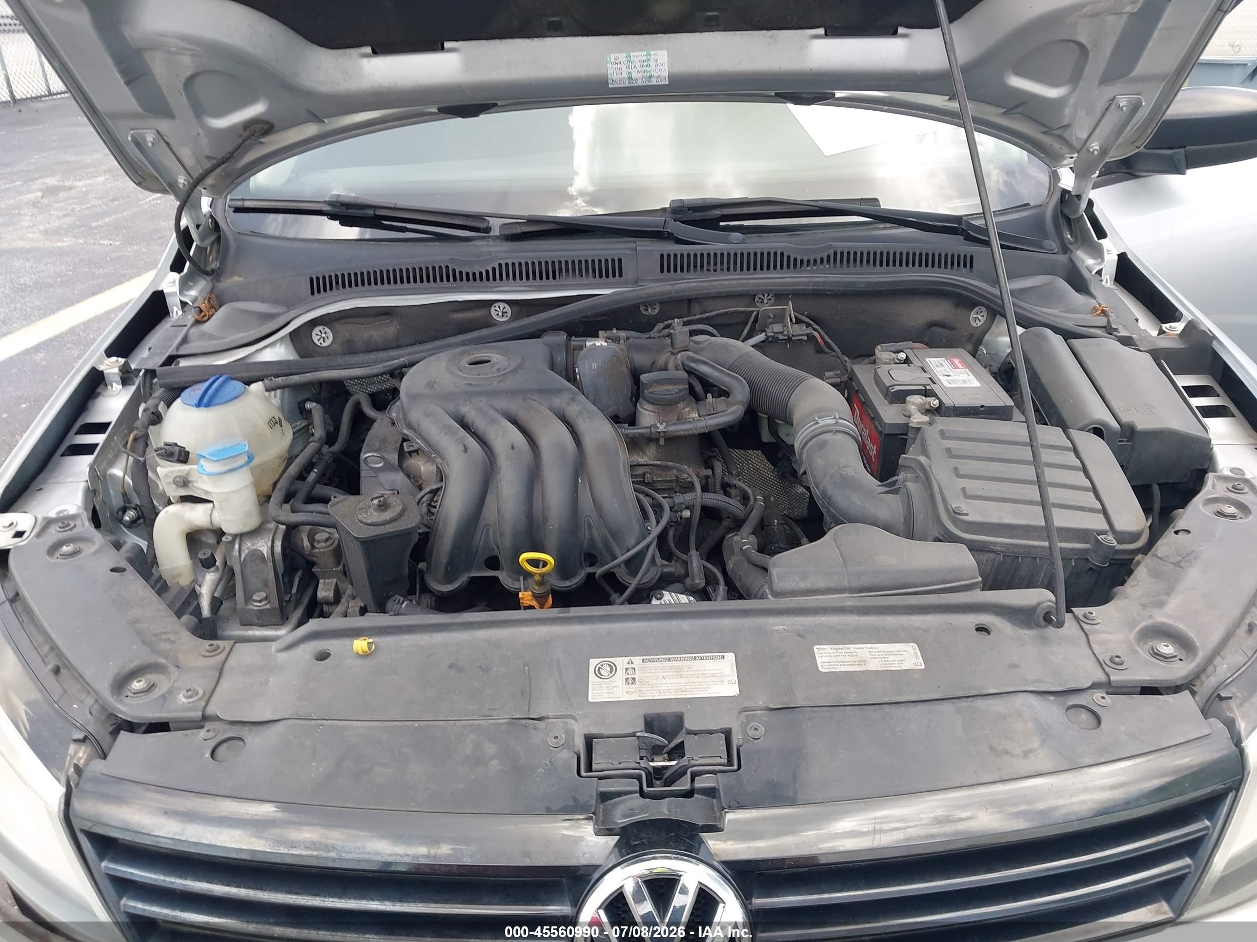 2014 Volkswagen Jetta 2.0l S Silver vin: 3VW2K7AJ8EM222905