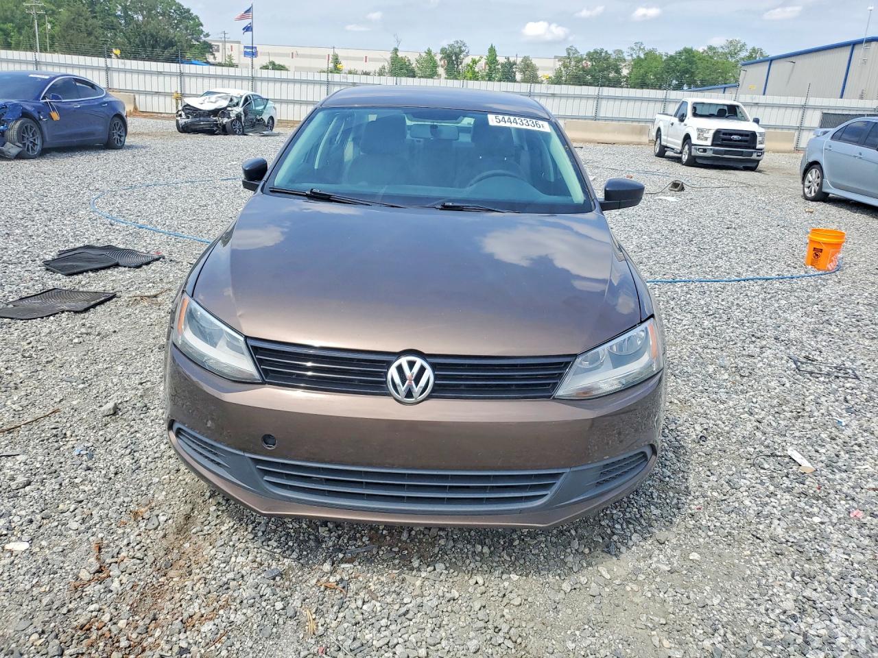 2014 Volkswagen Jetta Base Brown vin: 3VW2K7AJ8EM226002