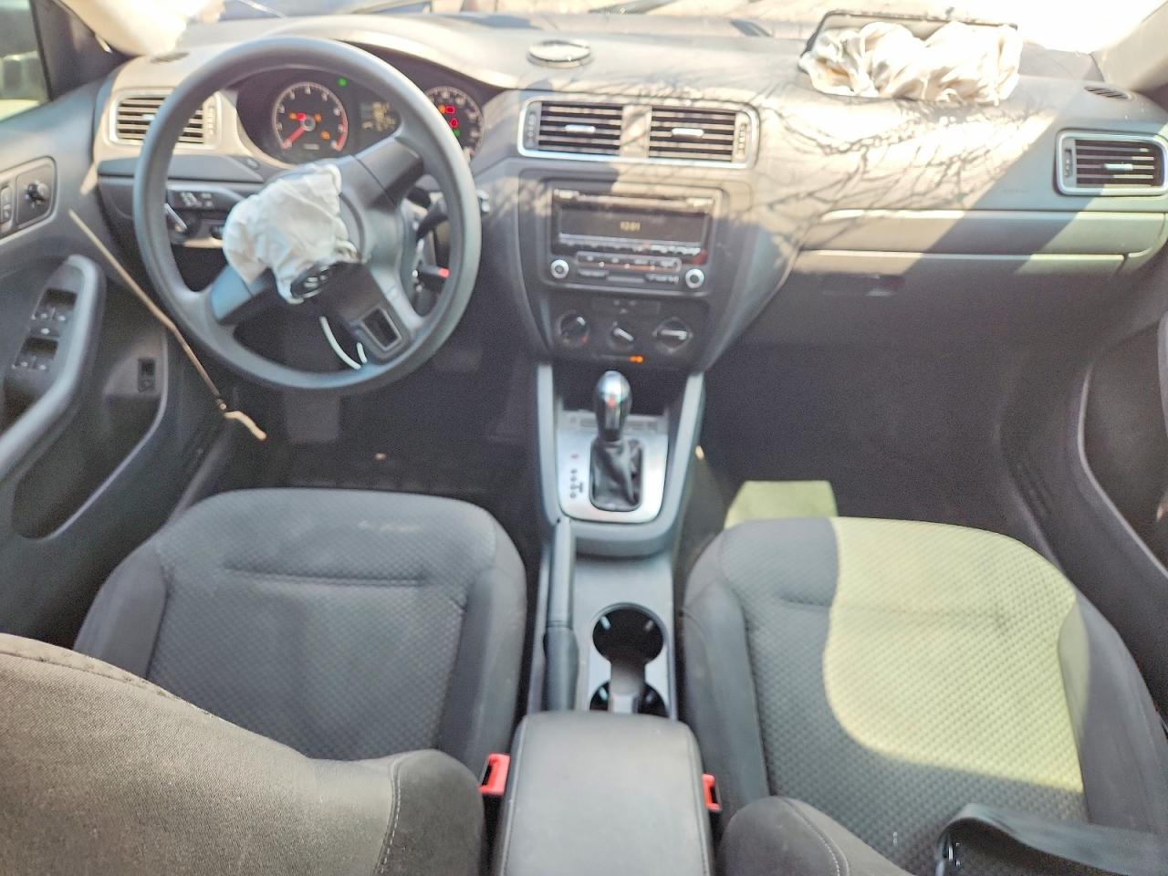 2014 Volkswagen Jetta Base Silver vin: 3VW2K7AJ8EM234584