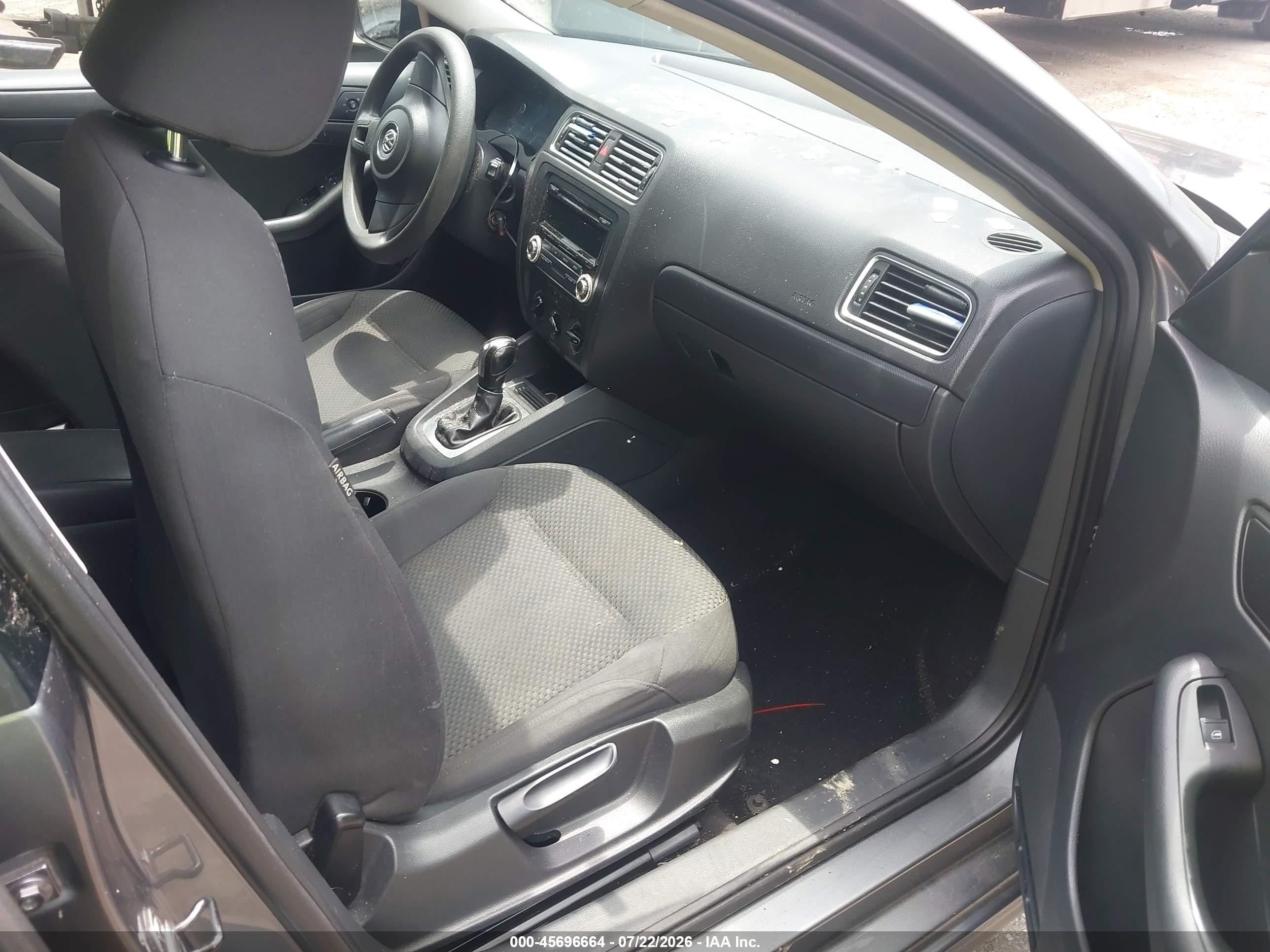 2014 Volkswagen Jetta 2.0l S Gray vin: 3VW2K7AJ8EM290573