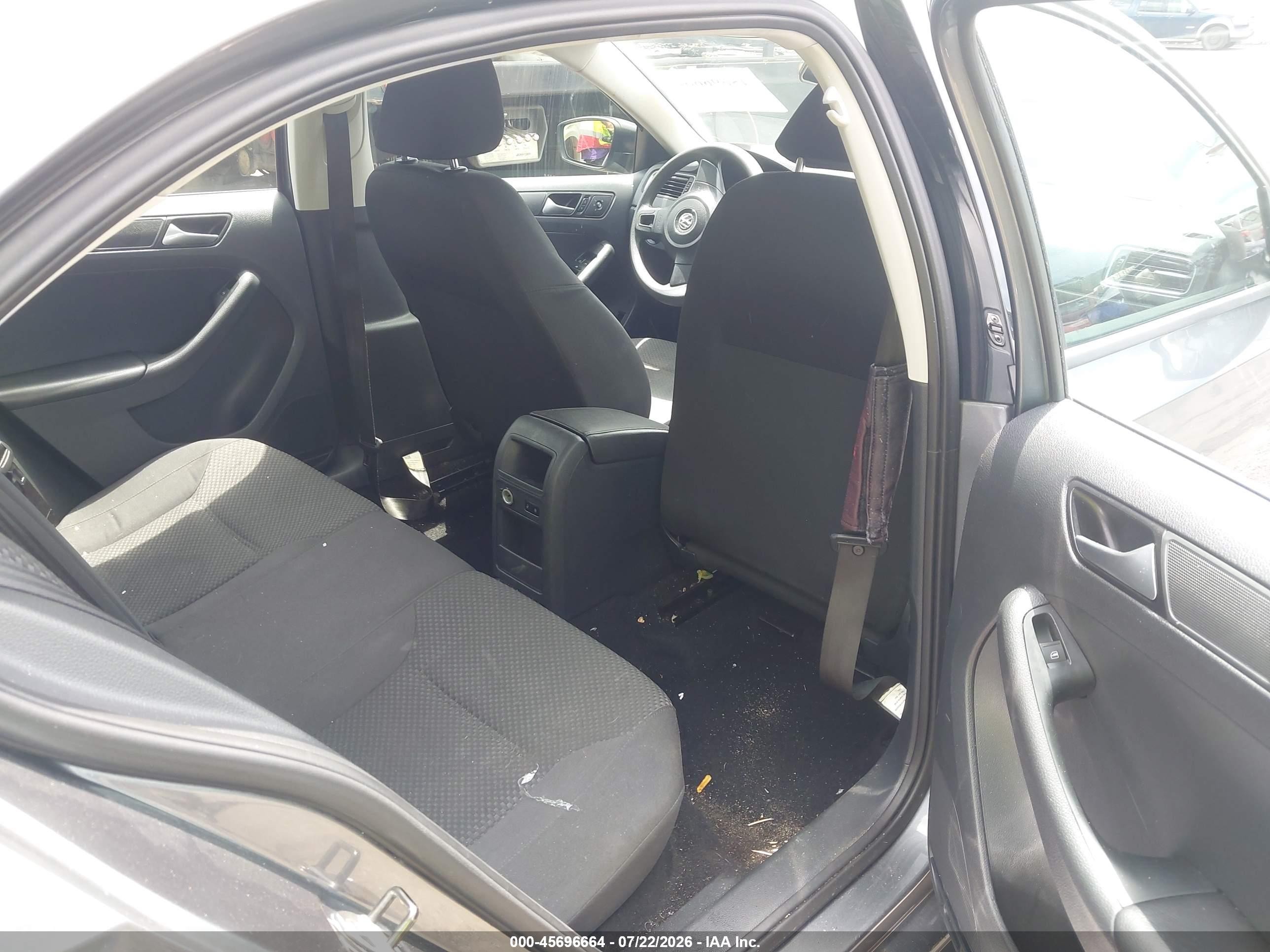 2014 Volkswagen Jetta 2.0l S Gray vin: 3VW2K7AJ8EM290573