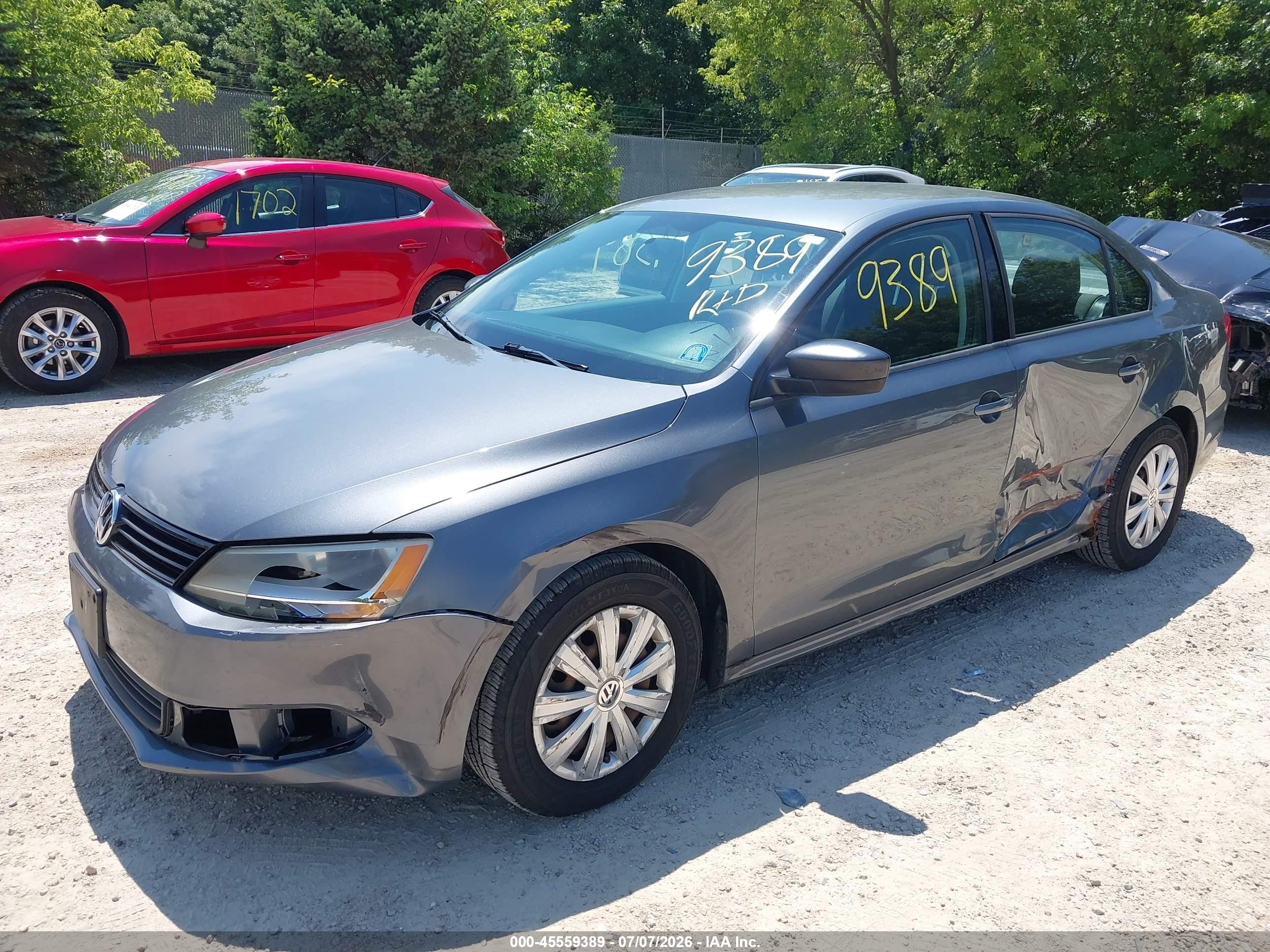 2014 Volkswagen Jetta 2.0l S Silver vin: 3VW2K7AJ8EM291111