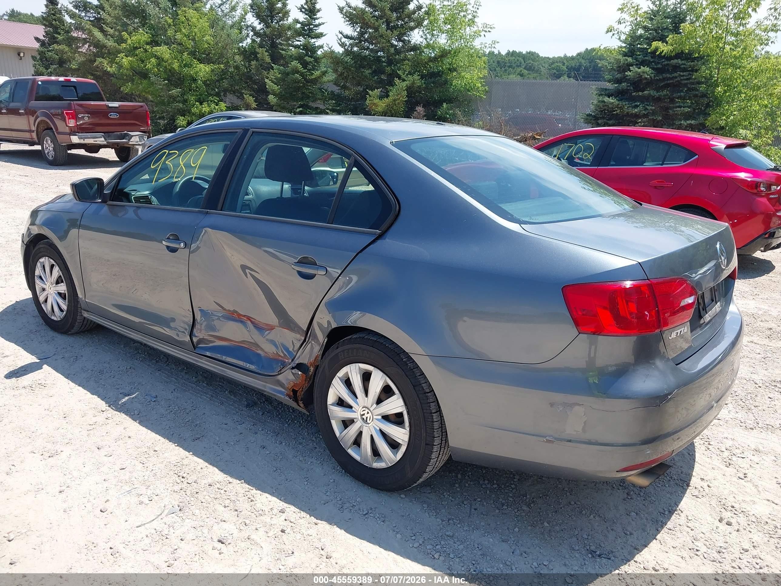 2014 Volkswagen Jetta 2.0l S Silver vin: 3VW2K7AJ8EM291111