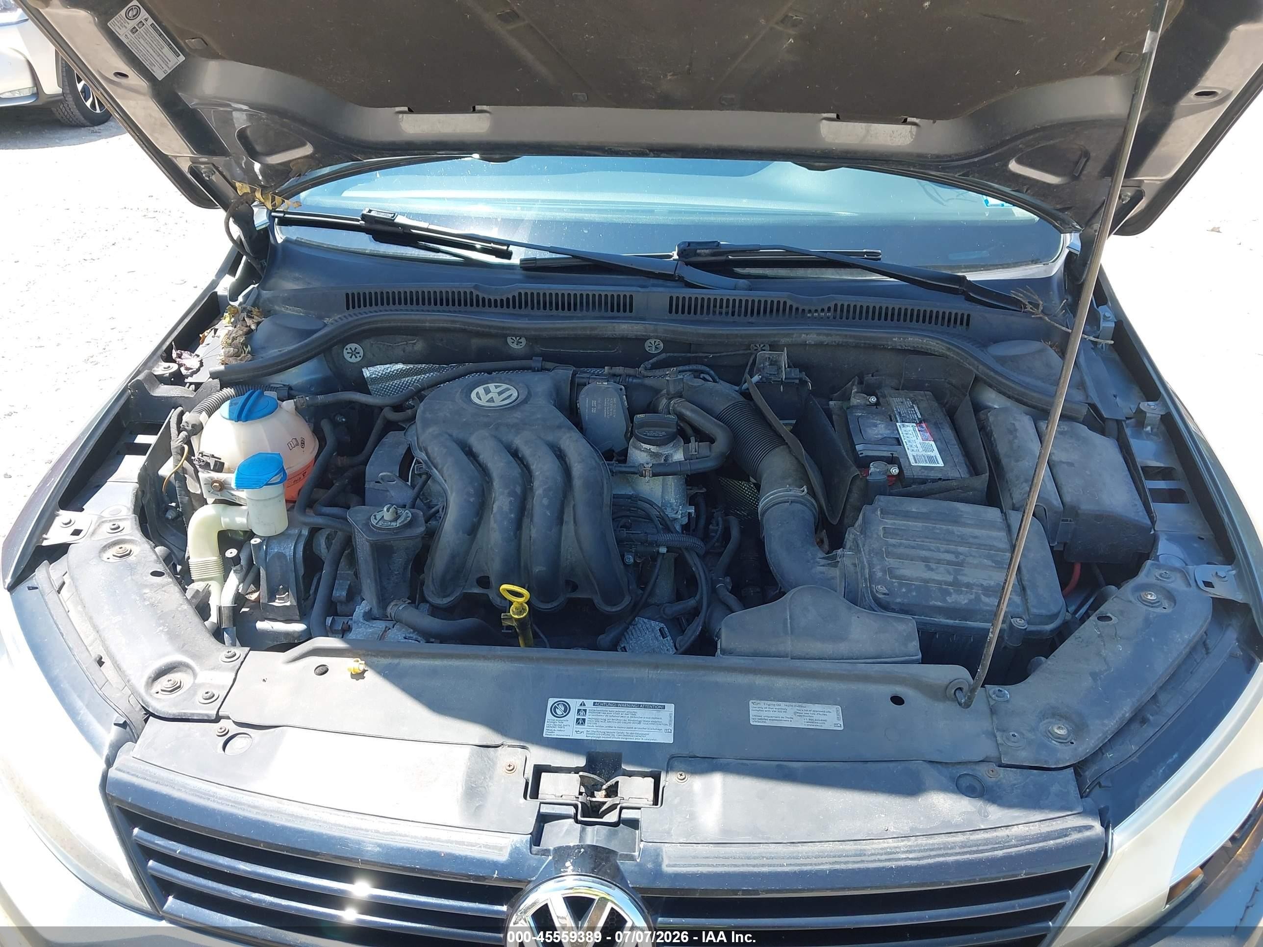 2014 Volkswagen Jetta 2.0l S Silver vin: 3VW2K7AJ8EM291111