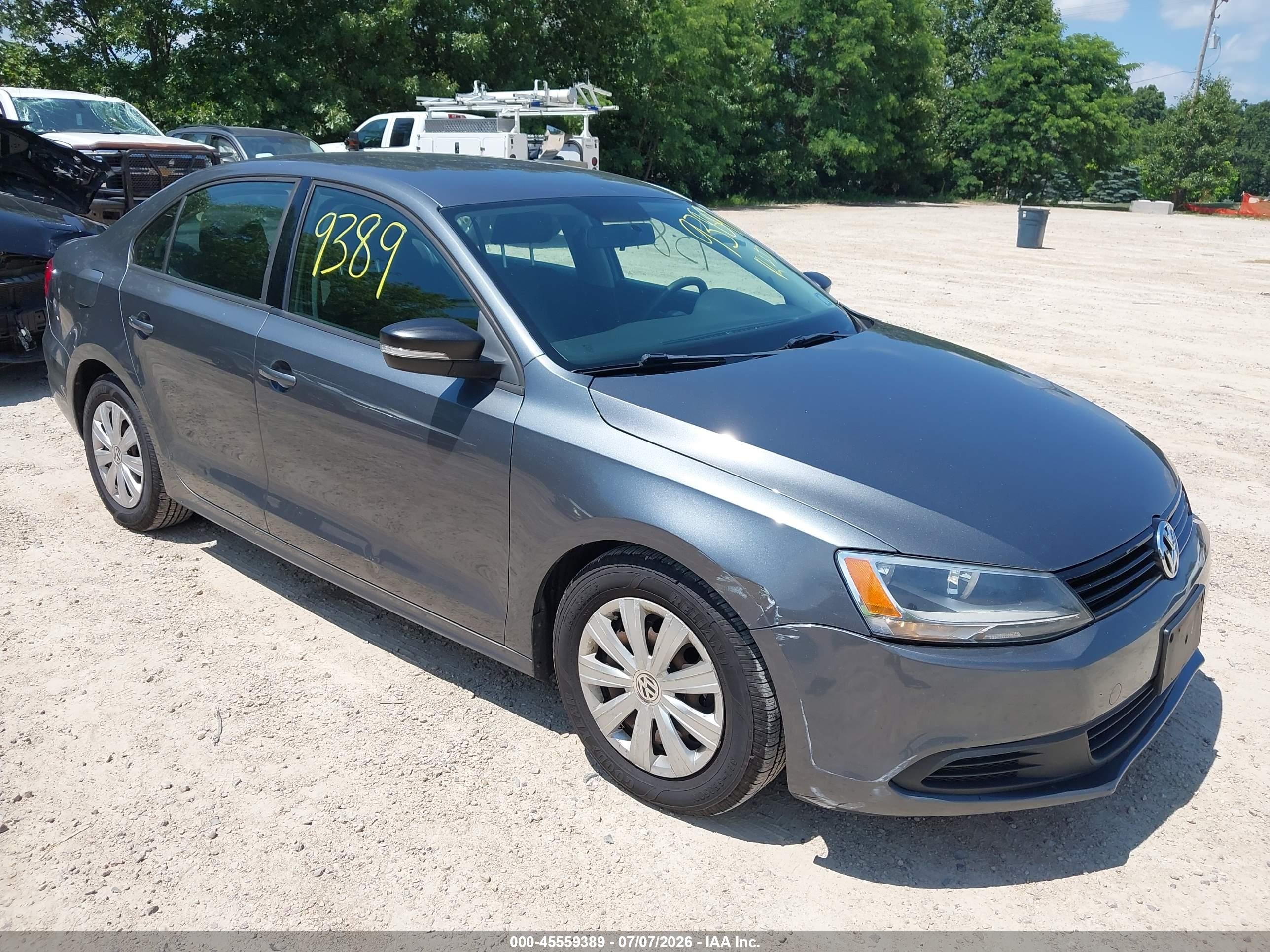 2014 Volkswagen Jetta 2.0l S Silver vin: 3VW2K7AJ8EM291111