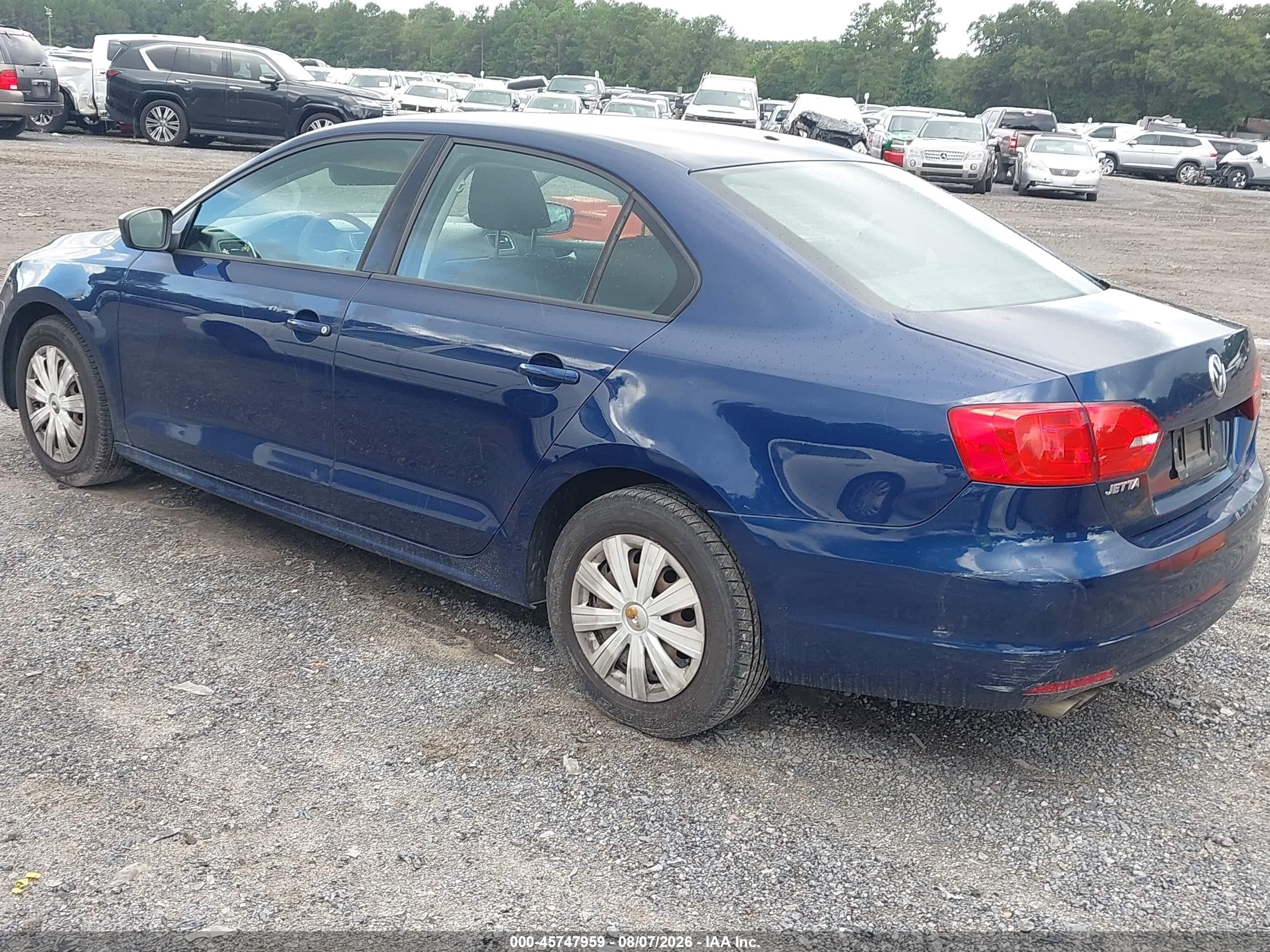 2014 Volkswagen Jetta 2.0l S Blue vin: 3VW2K7AJ8EM304228