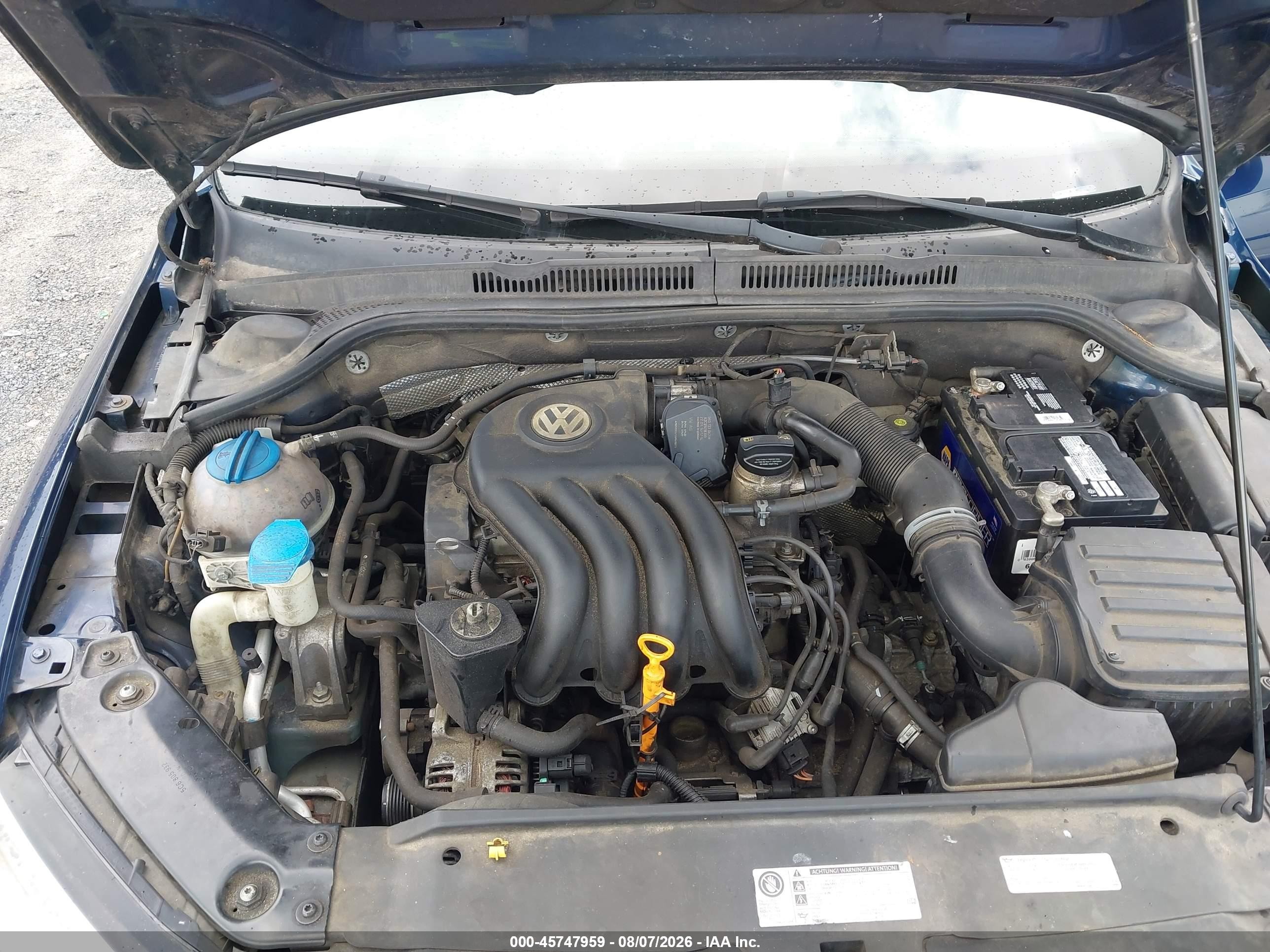 2014 Volkswagen Jetta 2.0l S Blue vin: 3VW2K7AJ8EM304228