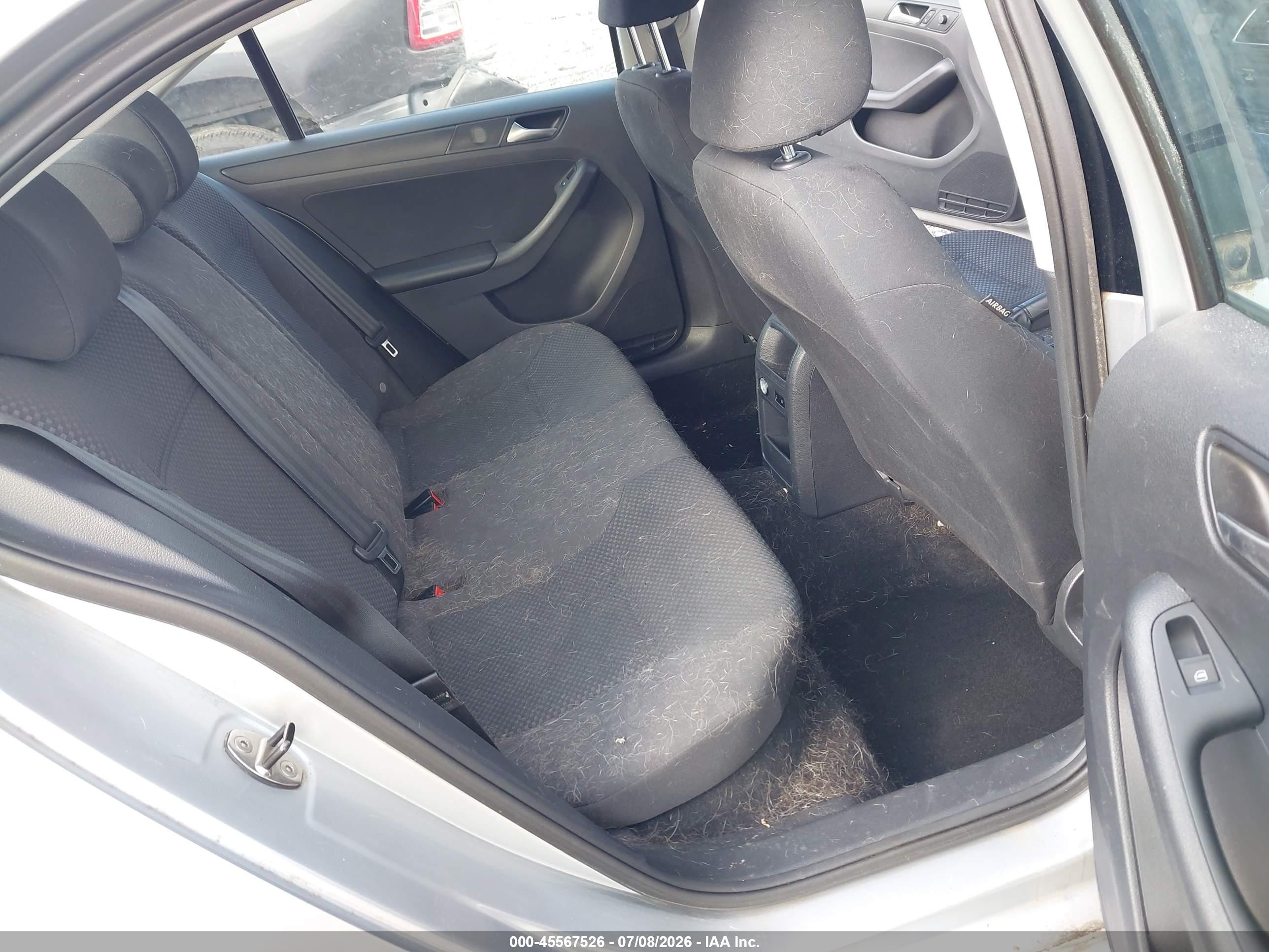 2014 Volkswagen Jetta 2.0l S Silver vin: 3VW2K7AJ8EM327802
