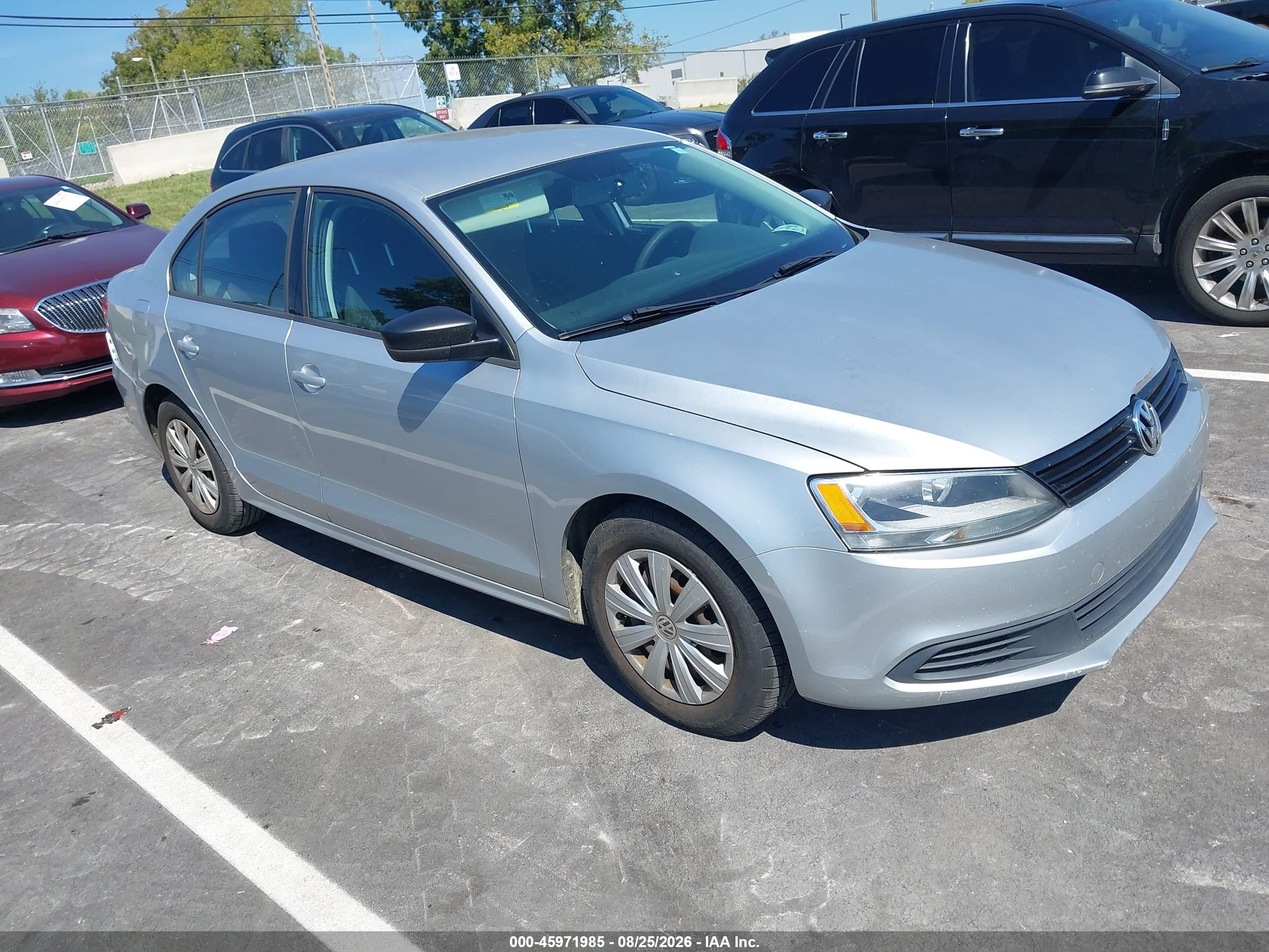 2014 Volkswagen Jetta 2.0l S Серебряный vin: 3VW2K7AJ8EM332692