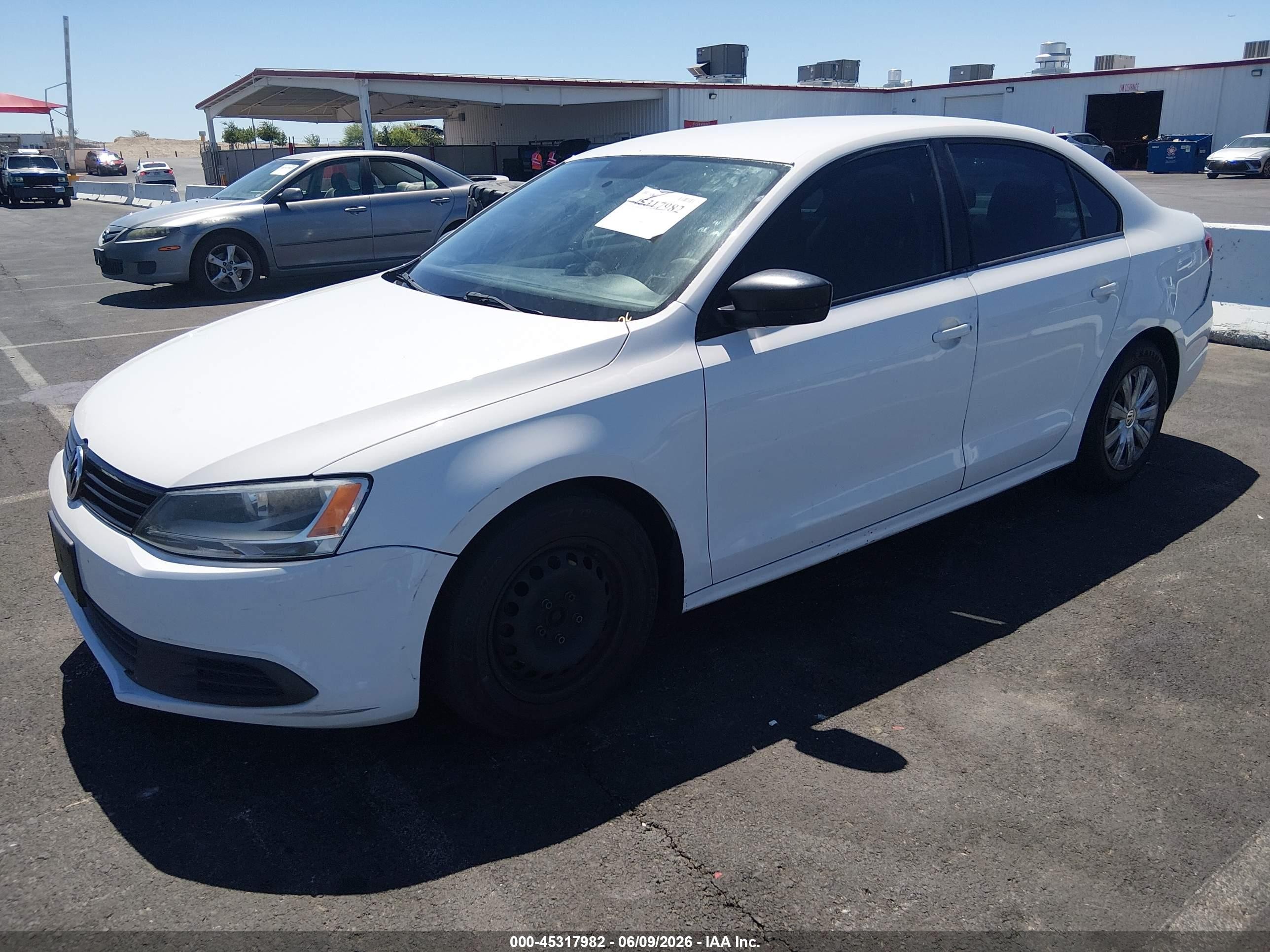 2014 Volkswagen Jetta 2.0l S White vin: 3VW2K7AJ8EM383061