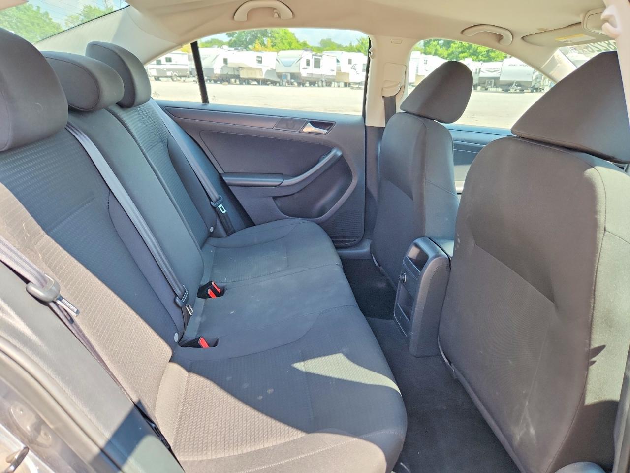 2015 Volkswagen Jetta Base Gray vin: 3VW2K7AJ8FM202476