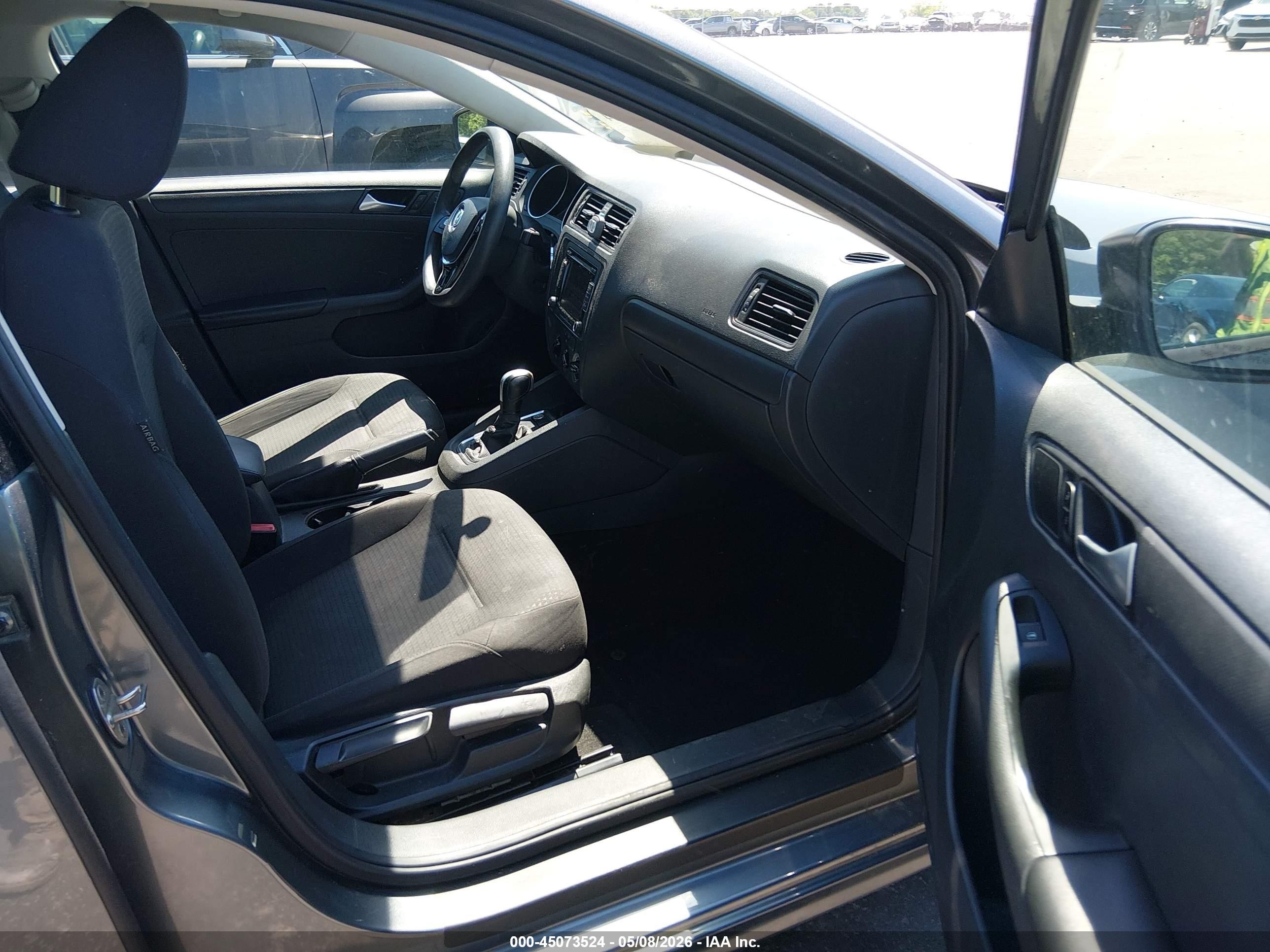 2015 Volkswagen Jetta 2.0l S Серый vin: 3VW2K7AJ8FM225305