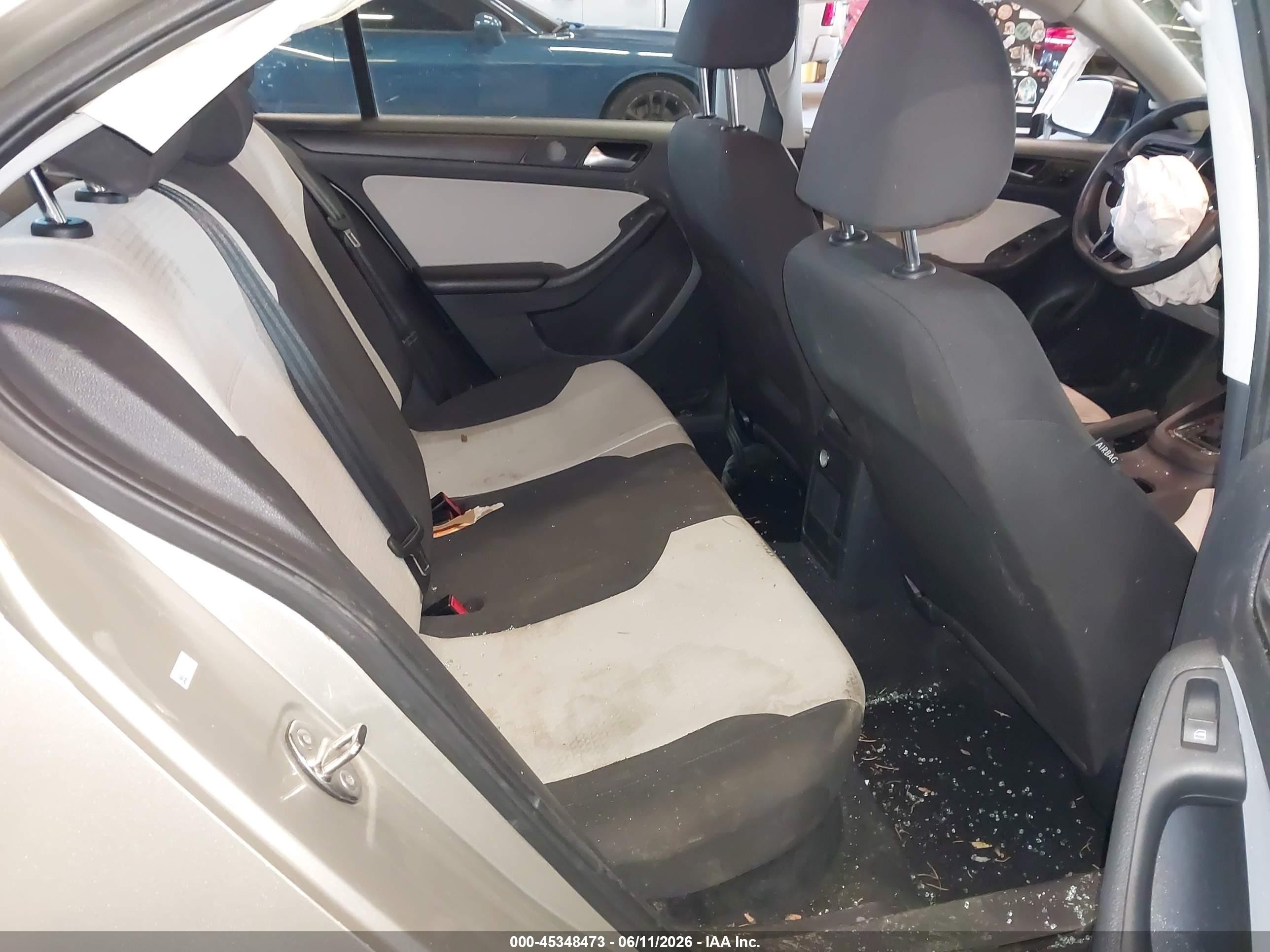 2015 Volkswagen Jetta 2.0l S Gold vin: 3VW2K7AJ8FM237423