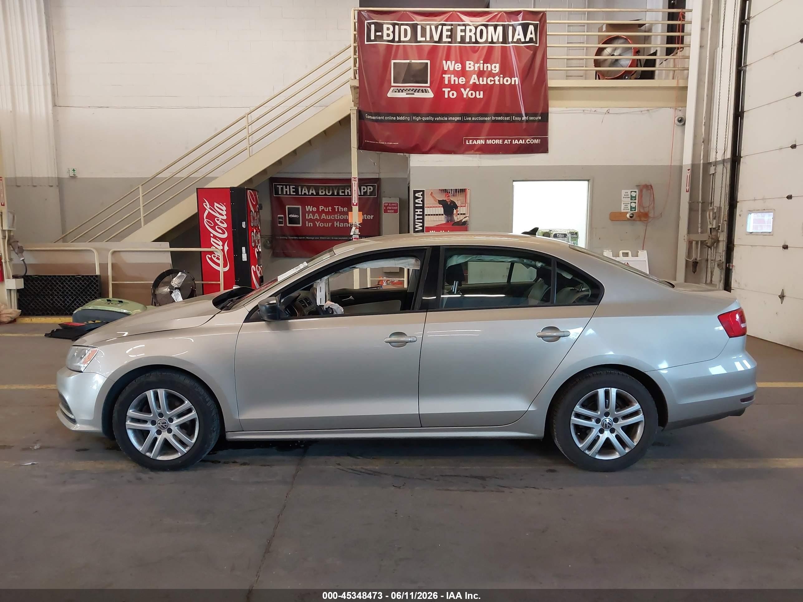 2015 Volkswagen Jetta 2.0l S Gold vin: 3VW2K7AJ8FM237423
