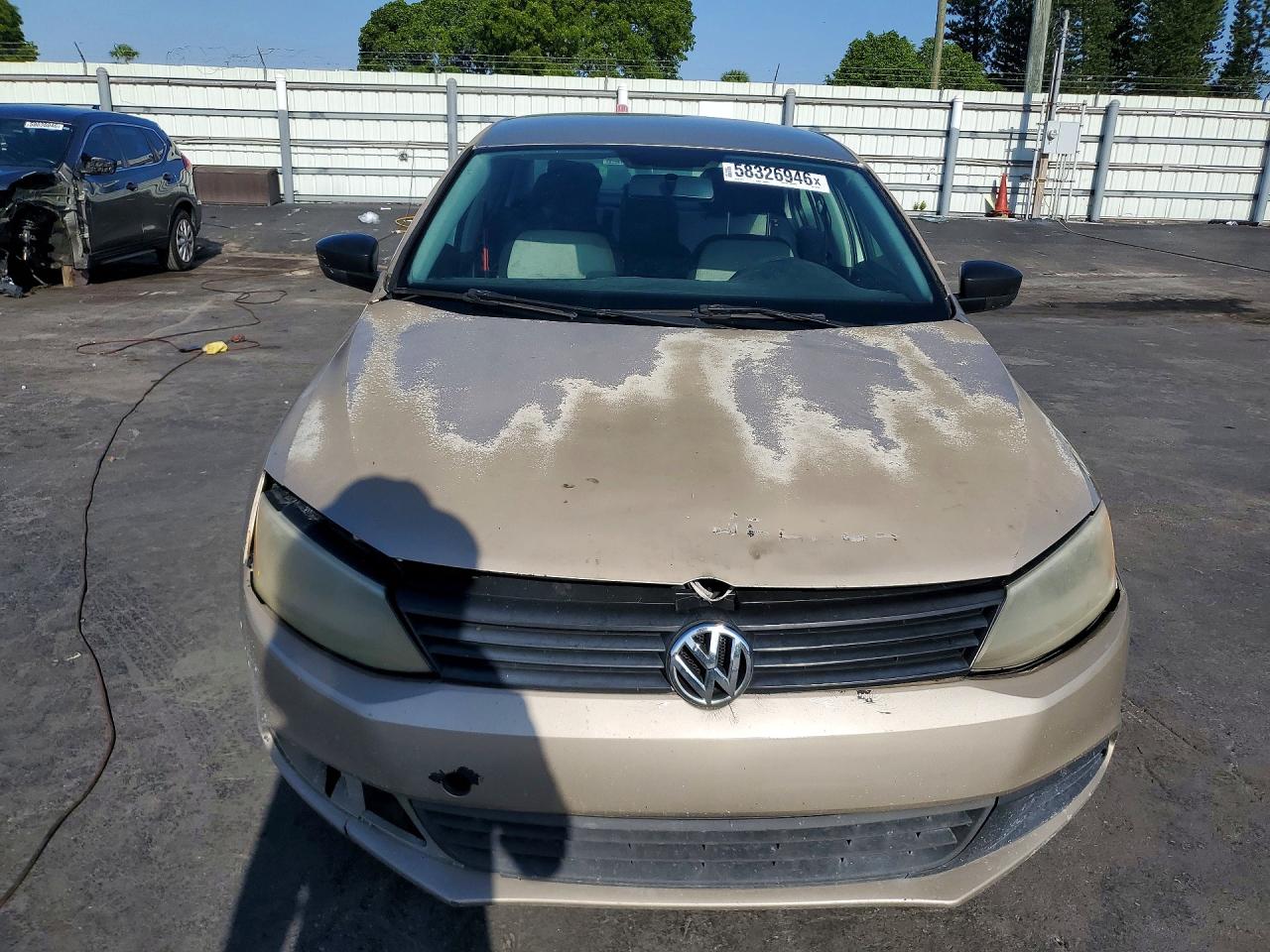 2015 Volkswagen Jetta Base Золотой vin: 3VW2K7AJ8FM273306