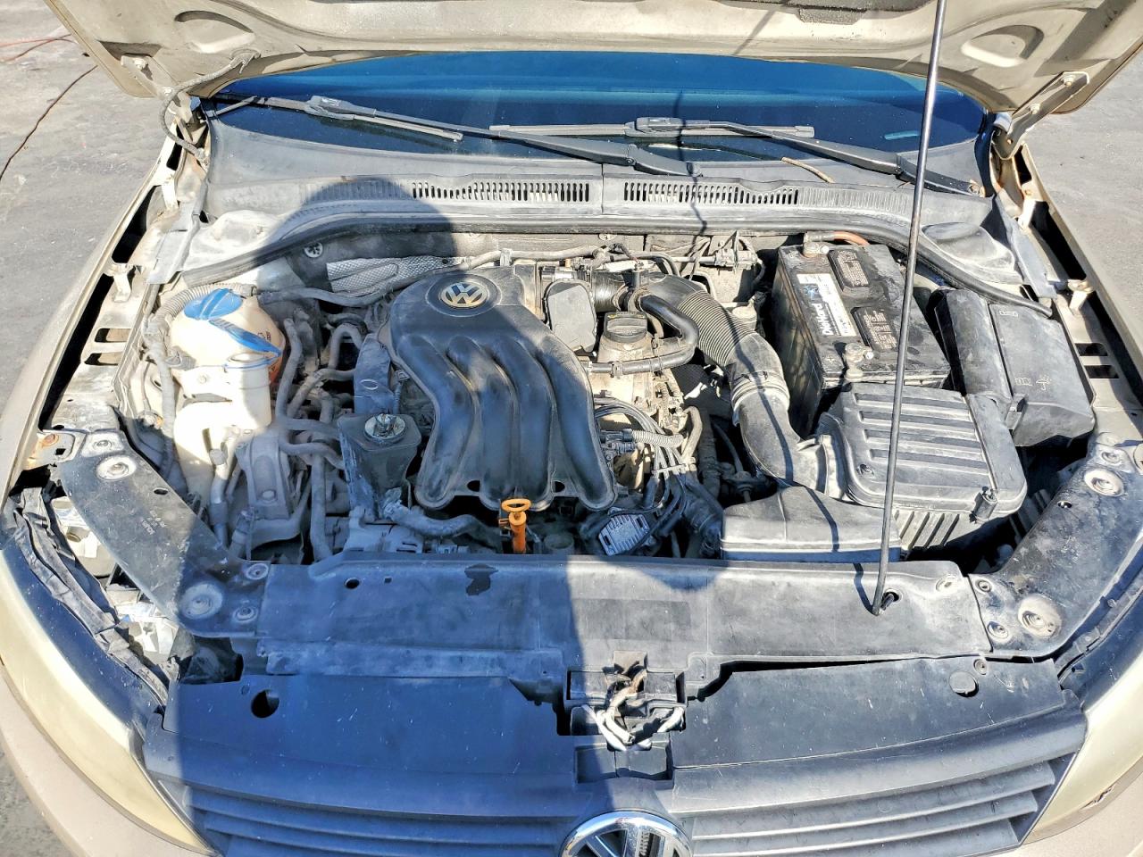 2015 Volkswagen Jetta Base Золотой vin: 3VW2K7AJ8FM273306