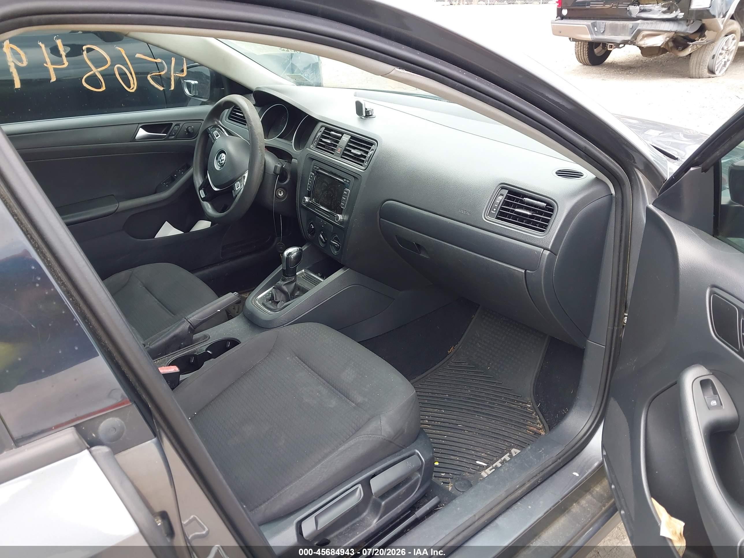 2015 Volkswagen Jetta 2.0l S Gray vin: 3VW2K7AJ8FM285522
