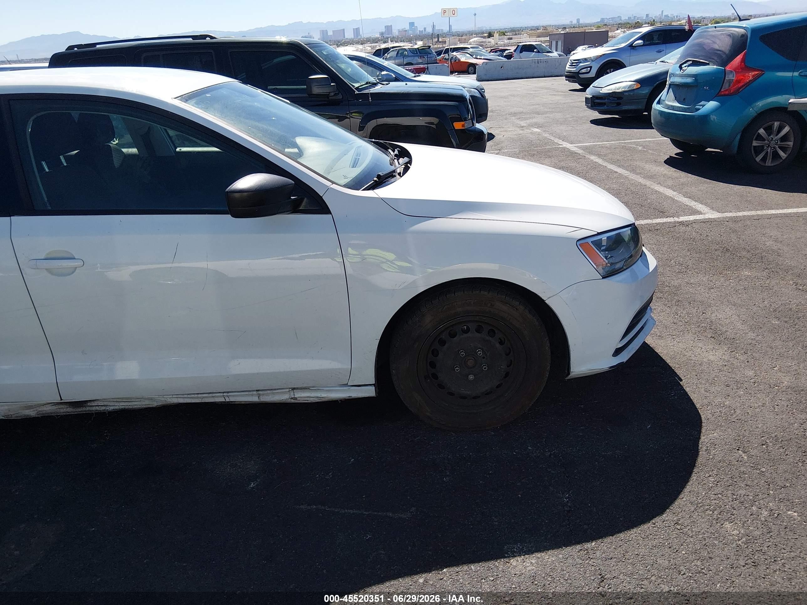 2015 Volkswagen Jetta 2.0l S White vin: 3VW2K7AJ8FM285942