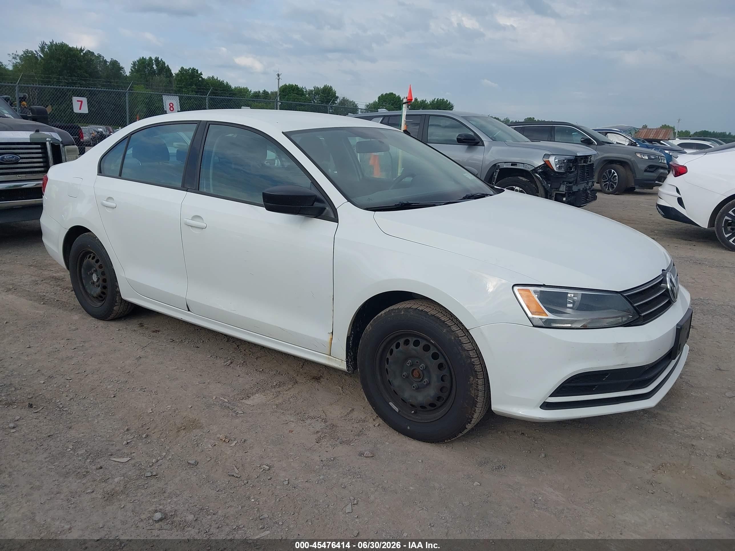 2015 Volkswagen Jetta 2.0l S White vin: 3VW2K7AJ8FM311407