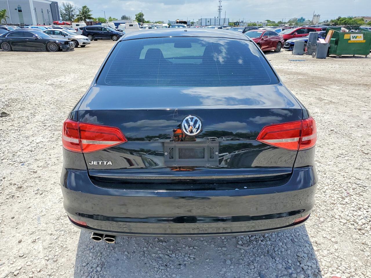 2015 Volkswagen Jetta Base Black vin: 3VW2K7AJ8FM317773