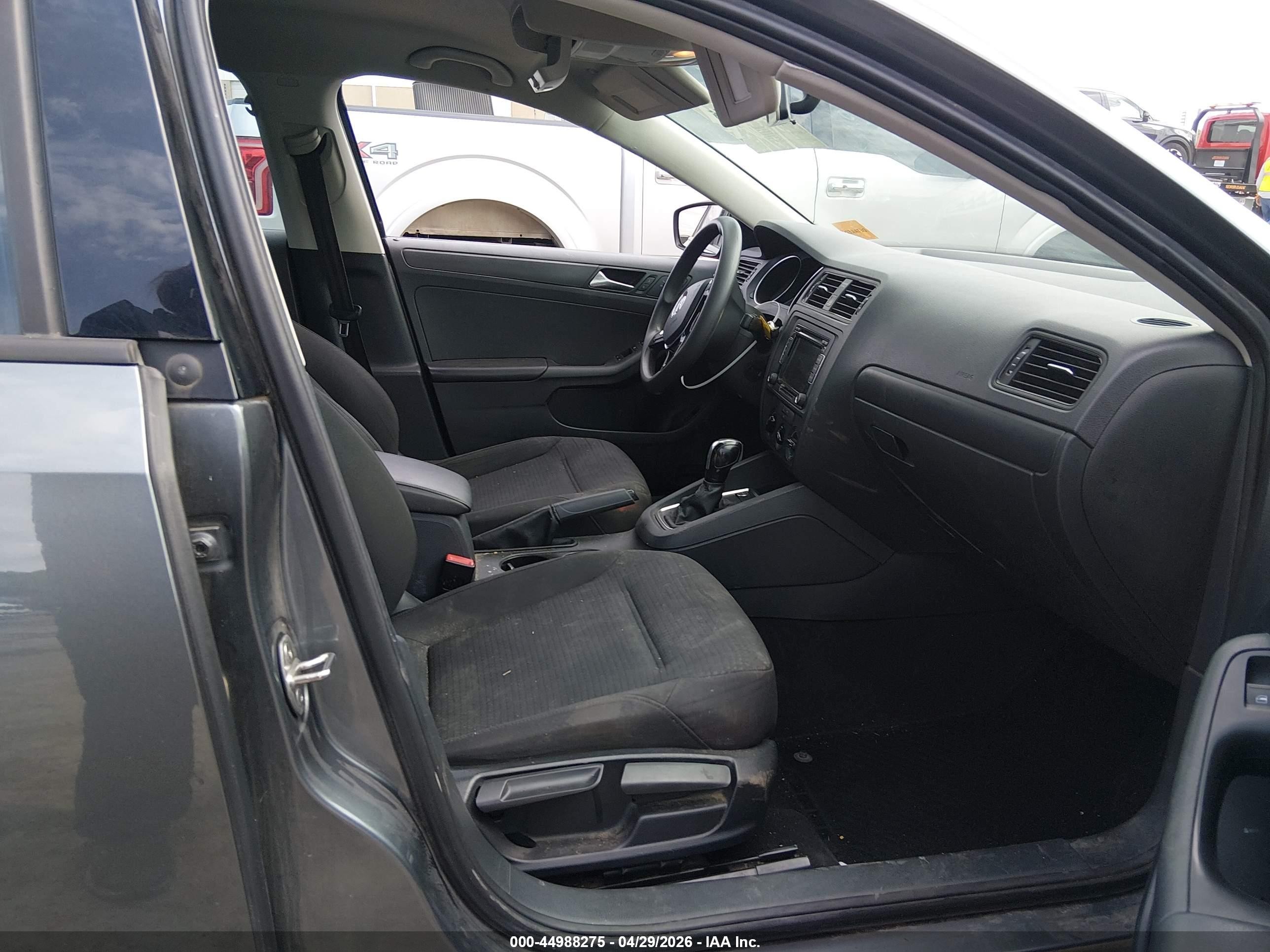2015 Volkswagen Jetta 2.0l S Серый vin: 3VW2K7AJ8FM324030