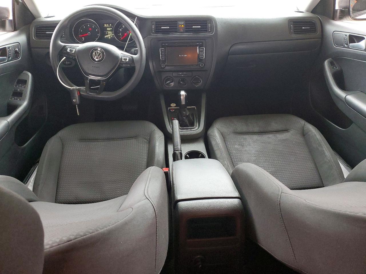2015 Volkswagen Jetta Base White vin: 3VW2K7AJ8FM356637