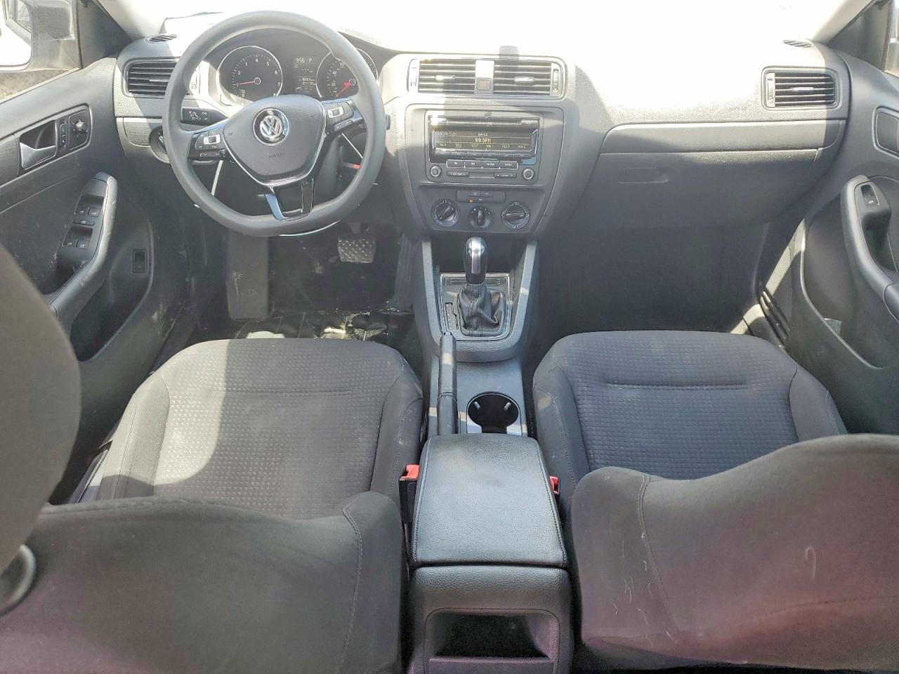 2015 Volkswagen Jetta Base White vin: 3VW2K7AJ8FM402547