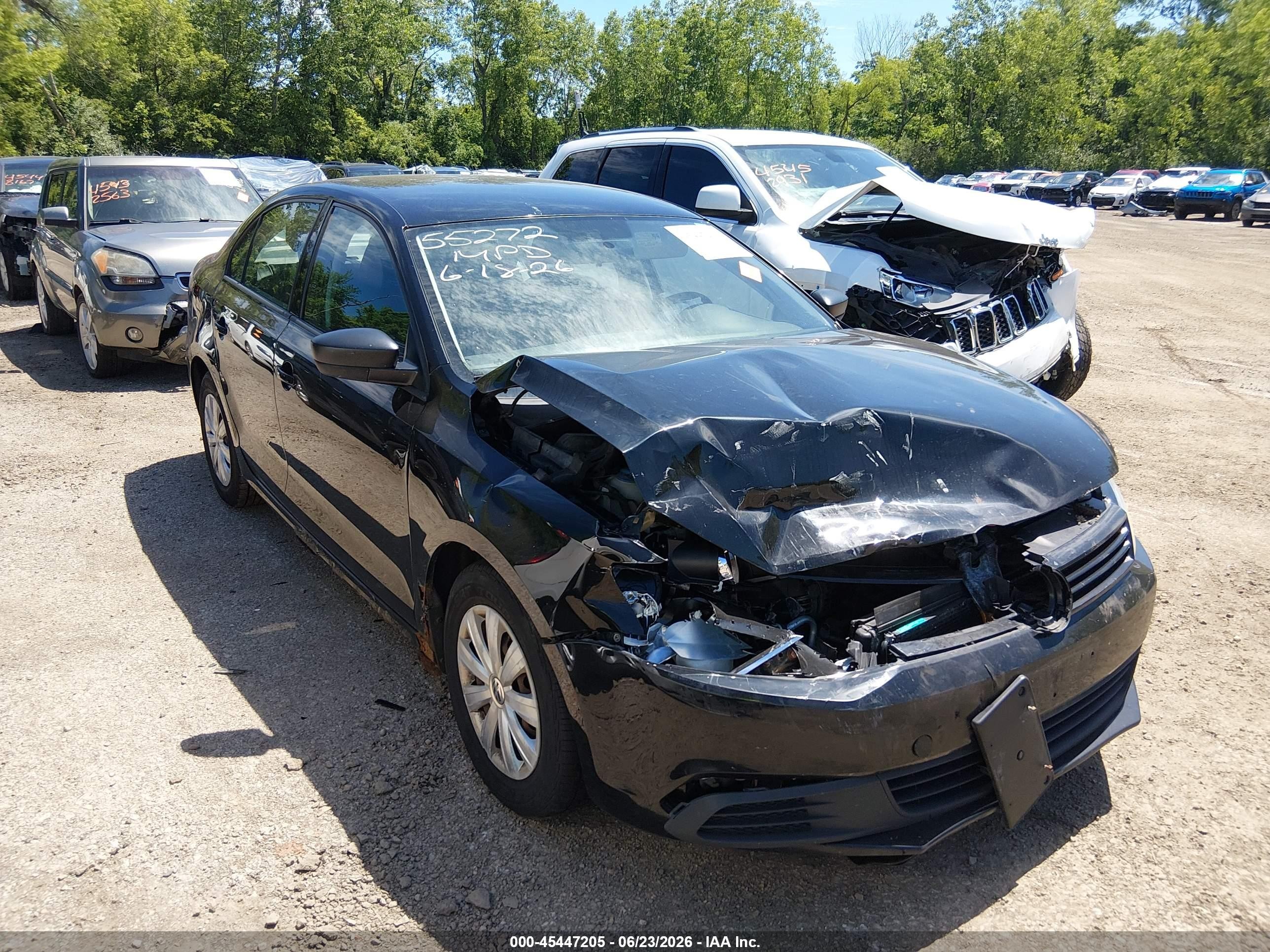 3VW2K7AJ9BM332504
