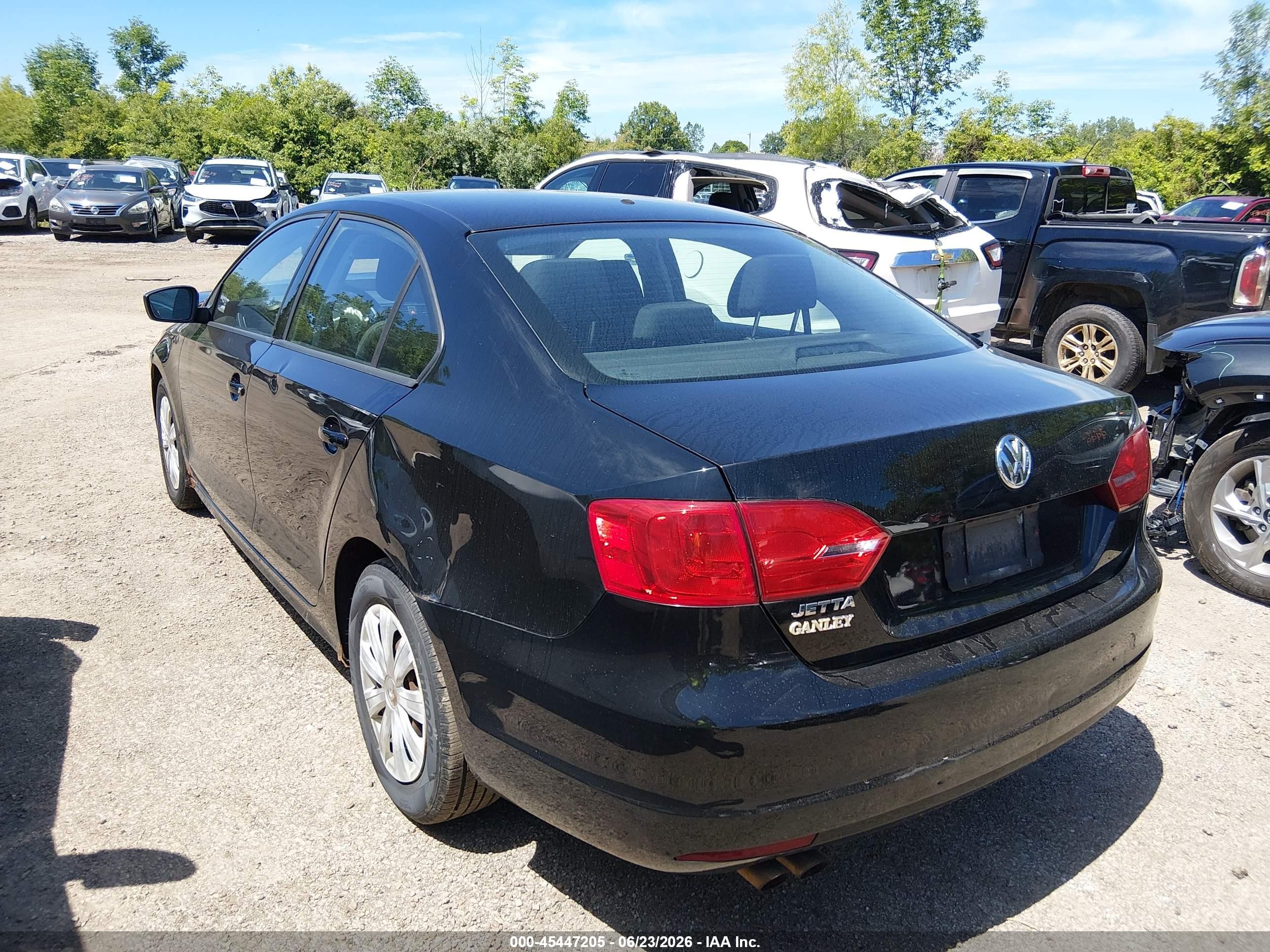 2011 Volkswagen Jetta 2.0l S Black vin: 3VW2K7AJ9BM332504