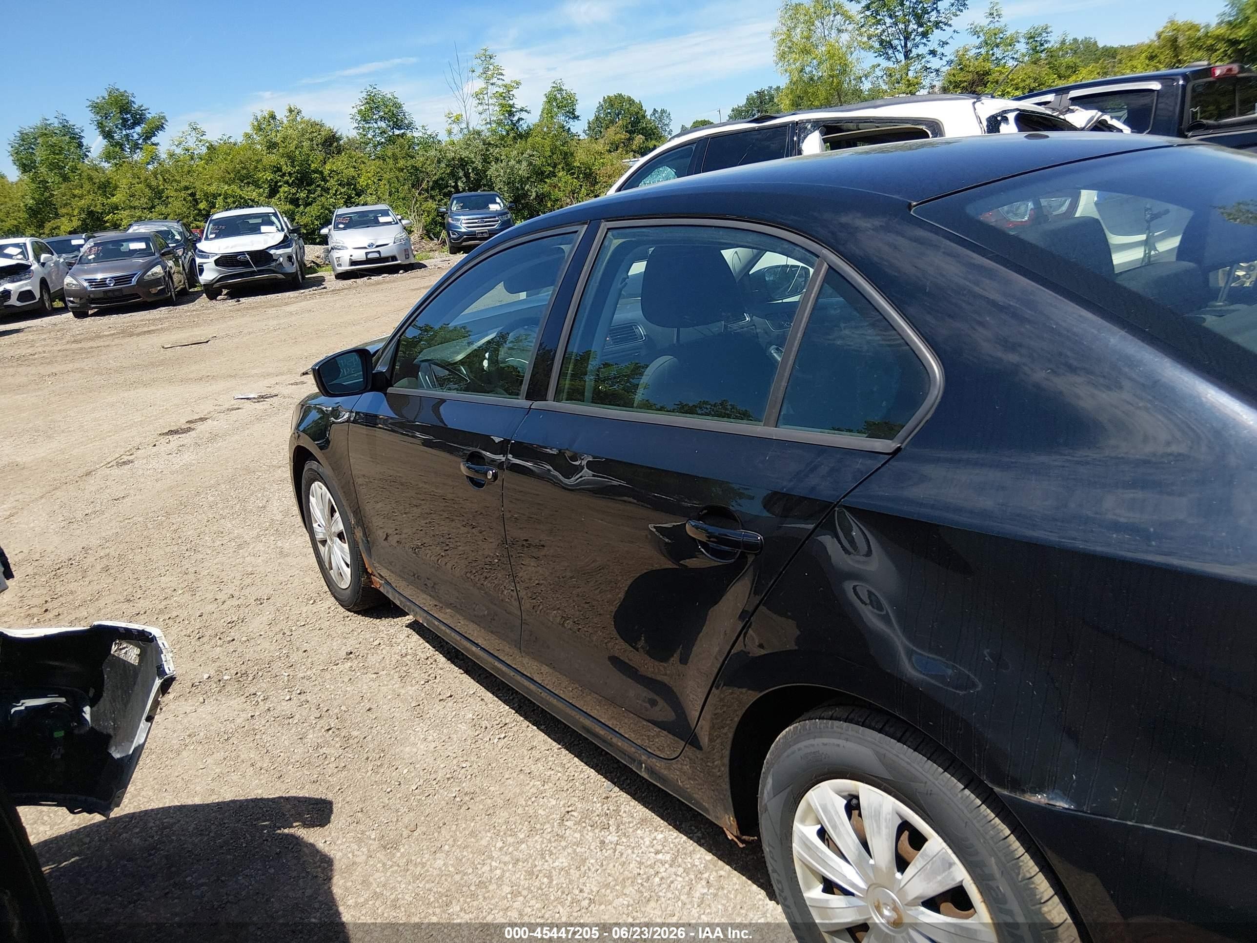 2011 Volkswagen Jetta 2.0l S Black vin: 3VW2K7AJ9BM332504