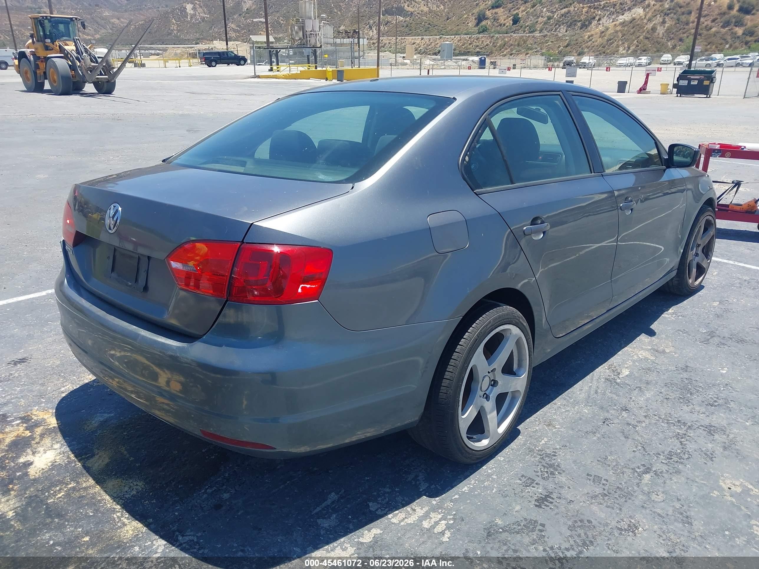 2012 Volkswagen Jetta 2.0l S Silver vin: 3VW2K7AJ9CM310987