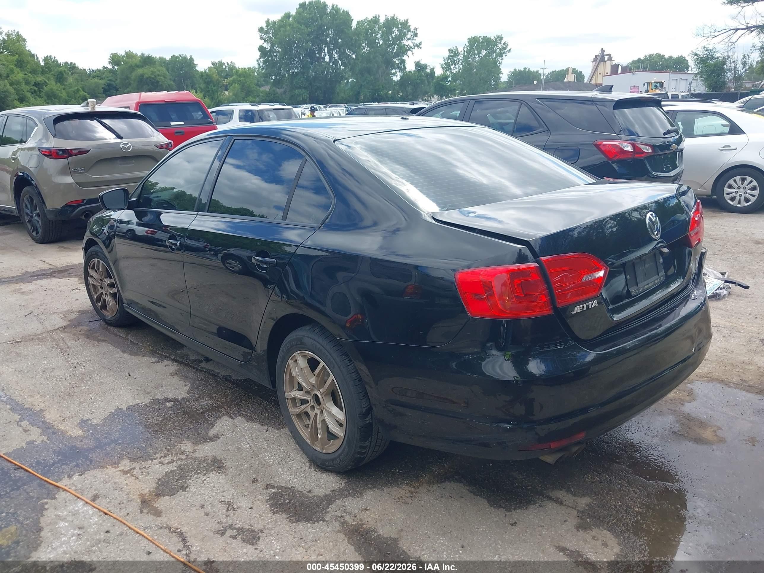 2012 Volkswagen Jetta 2.0l S Черный vin: 3VW2K7AJ9CM334447