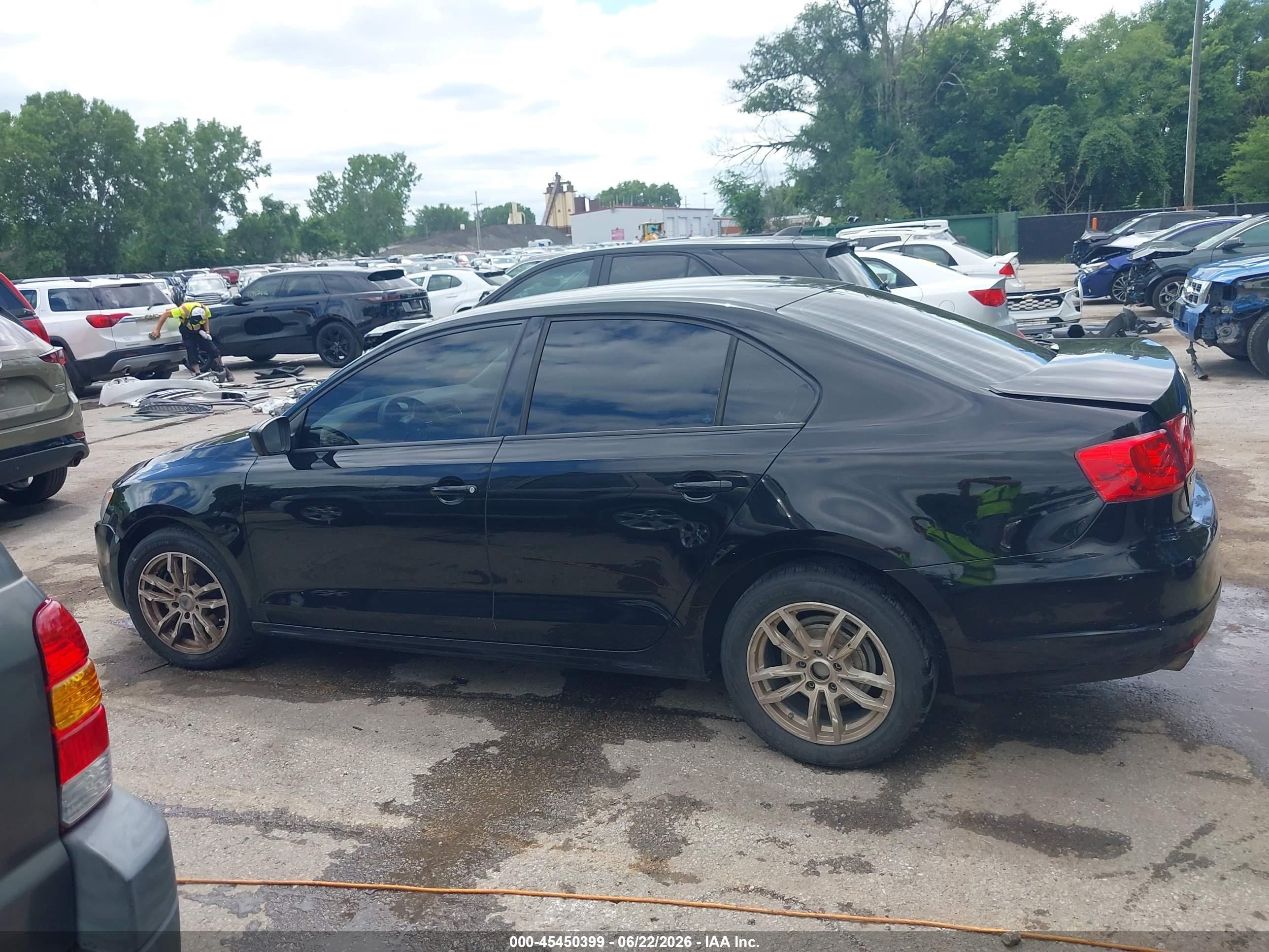 2012 Volkswagen Jetta 2.0l S Черный vin: 3VW2K7AJ9CM334447