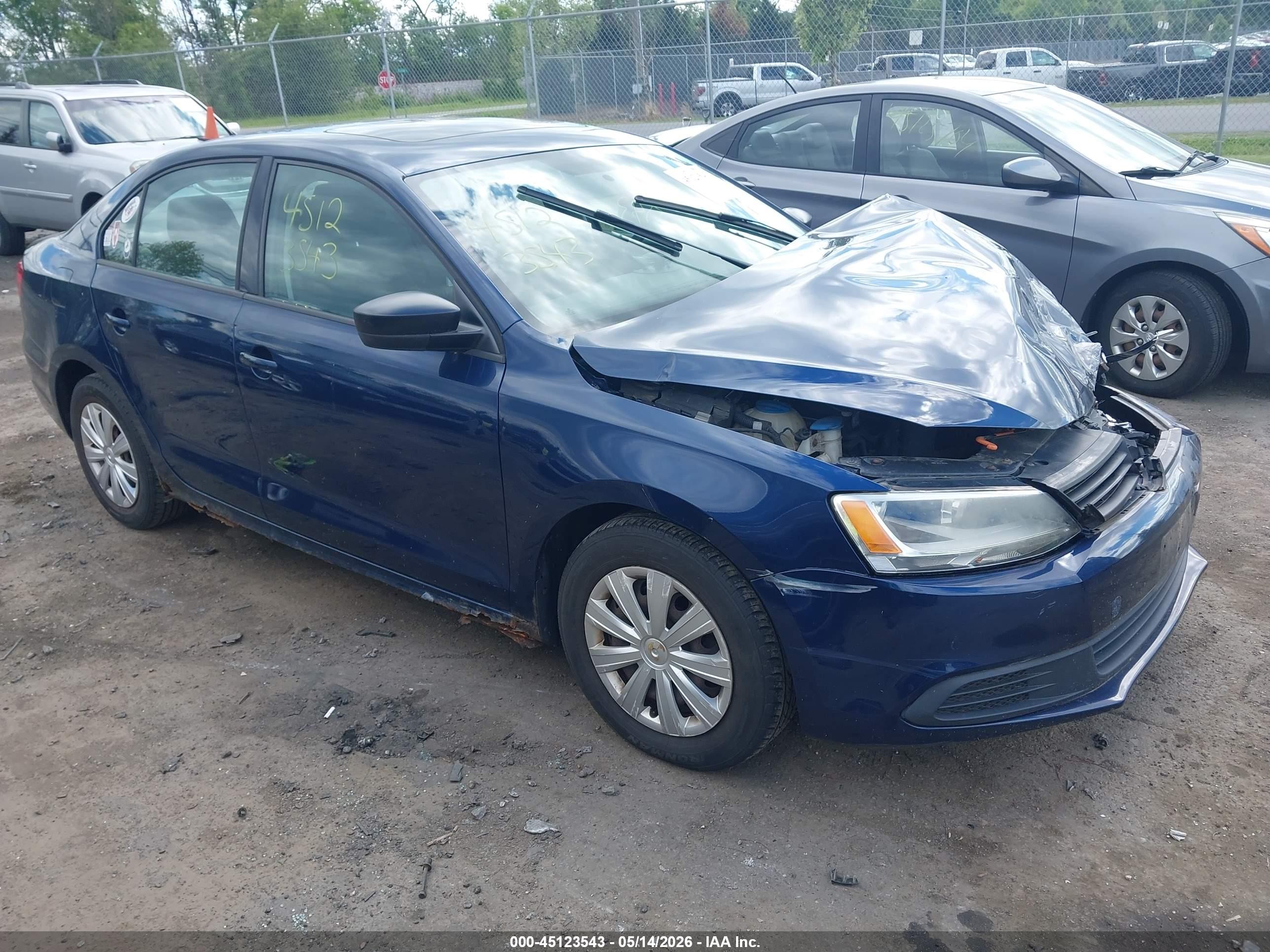 3VW2K7AJ9CM408045