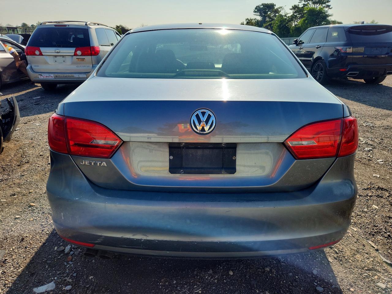 2012 Volkswagen Jetta Base Gray vin: 3VW2K7AJ9CM468603