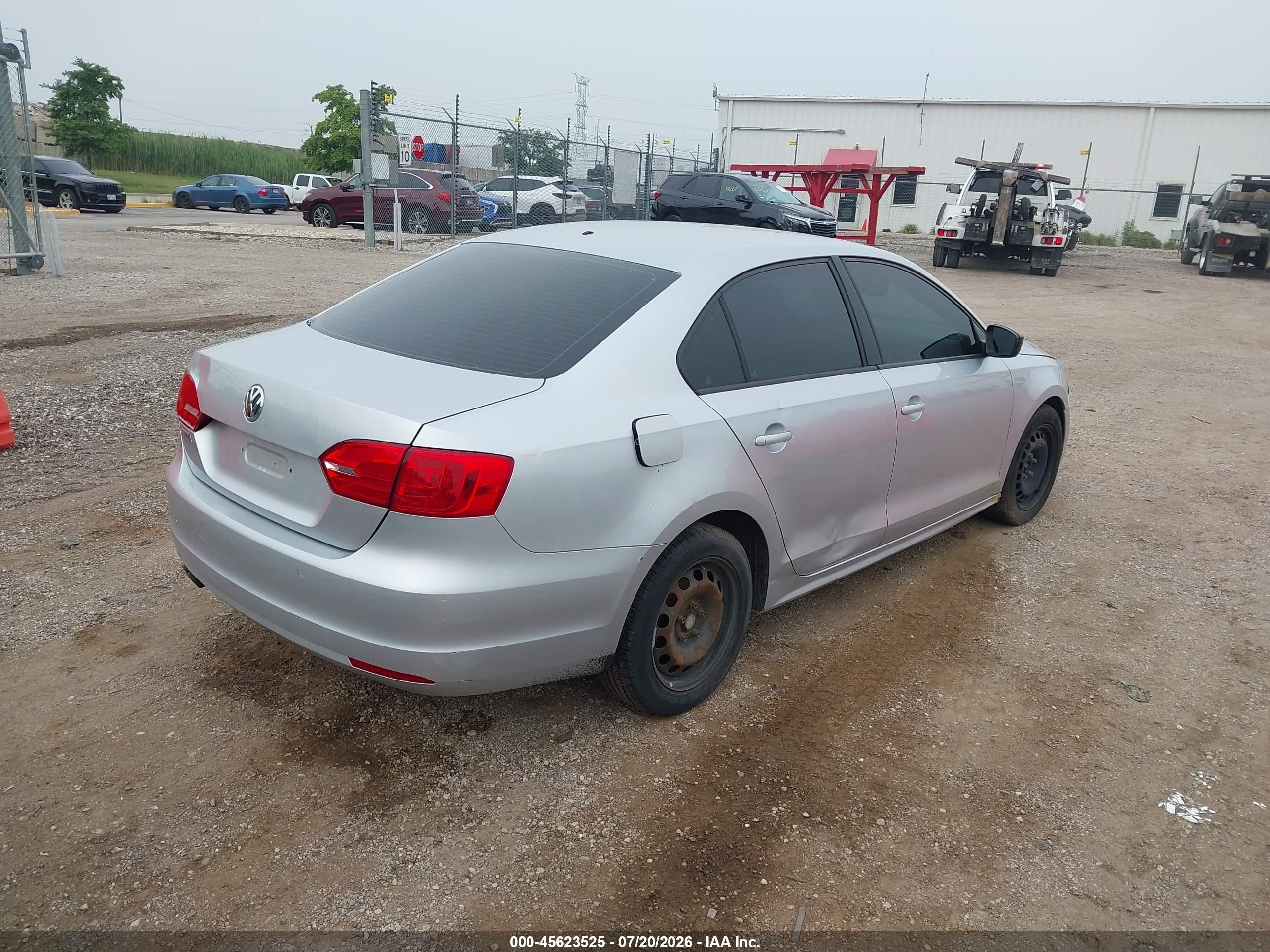 2013 Volkswagen Jetta 2.0l S Silver vin: 3VW2K7AJ9DM217050