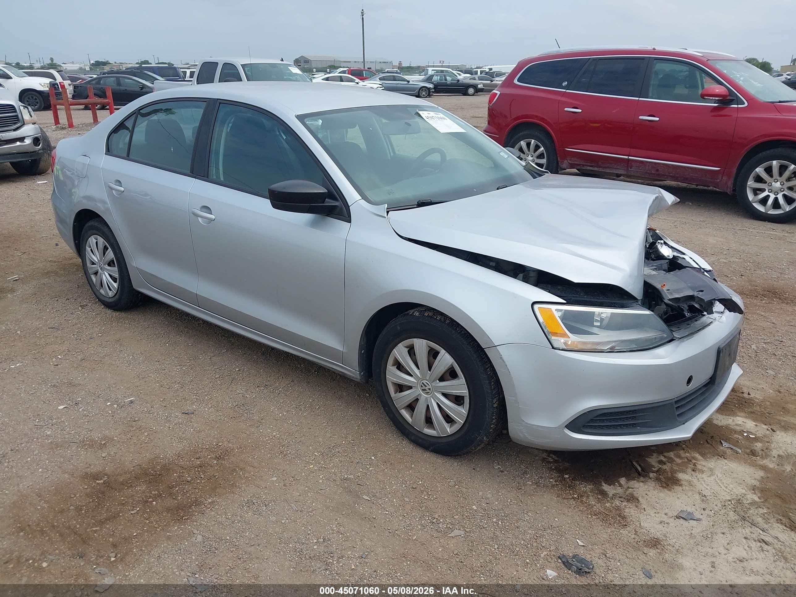 3VW2K7AJ9DM352240