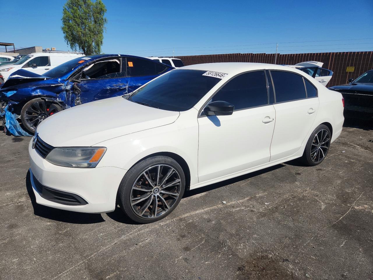 3VW2K7AJ9EM235596