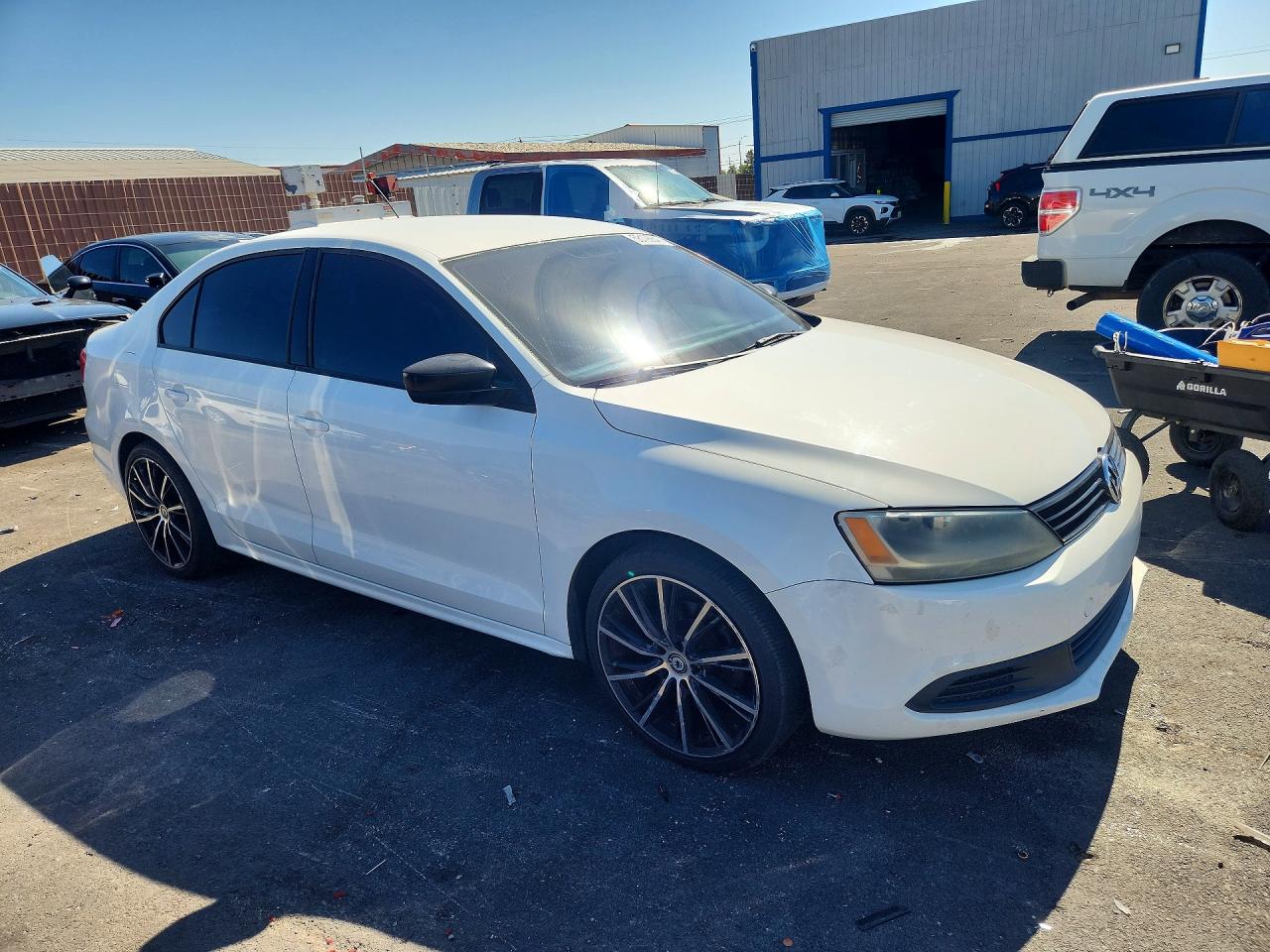 2014 Volkswagen Jetta Base White vin: 3VW2K7AJ9EM235596