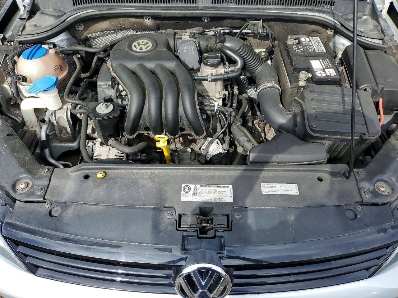 2014 Volkswagen Jetta Base Silver vin: 3VW2K7AJ9EM280733