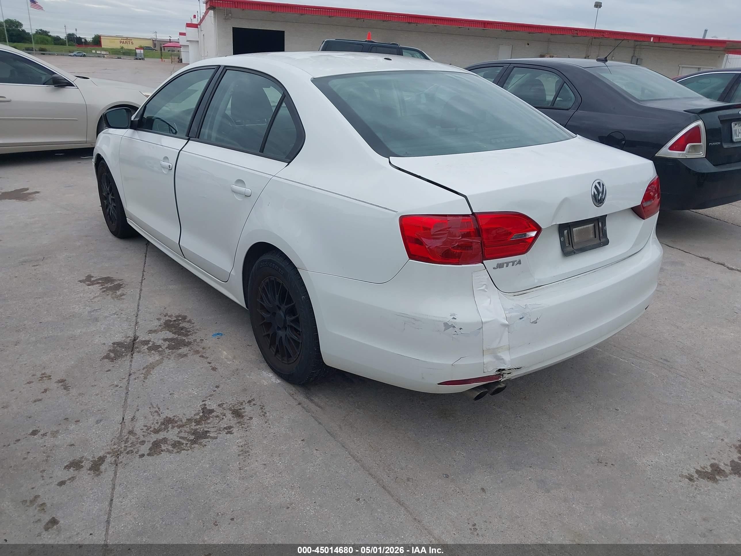 2014 Volkswagen Jetta 2.0l S White vin: 3VW2K7AJ9EM301905