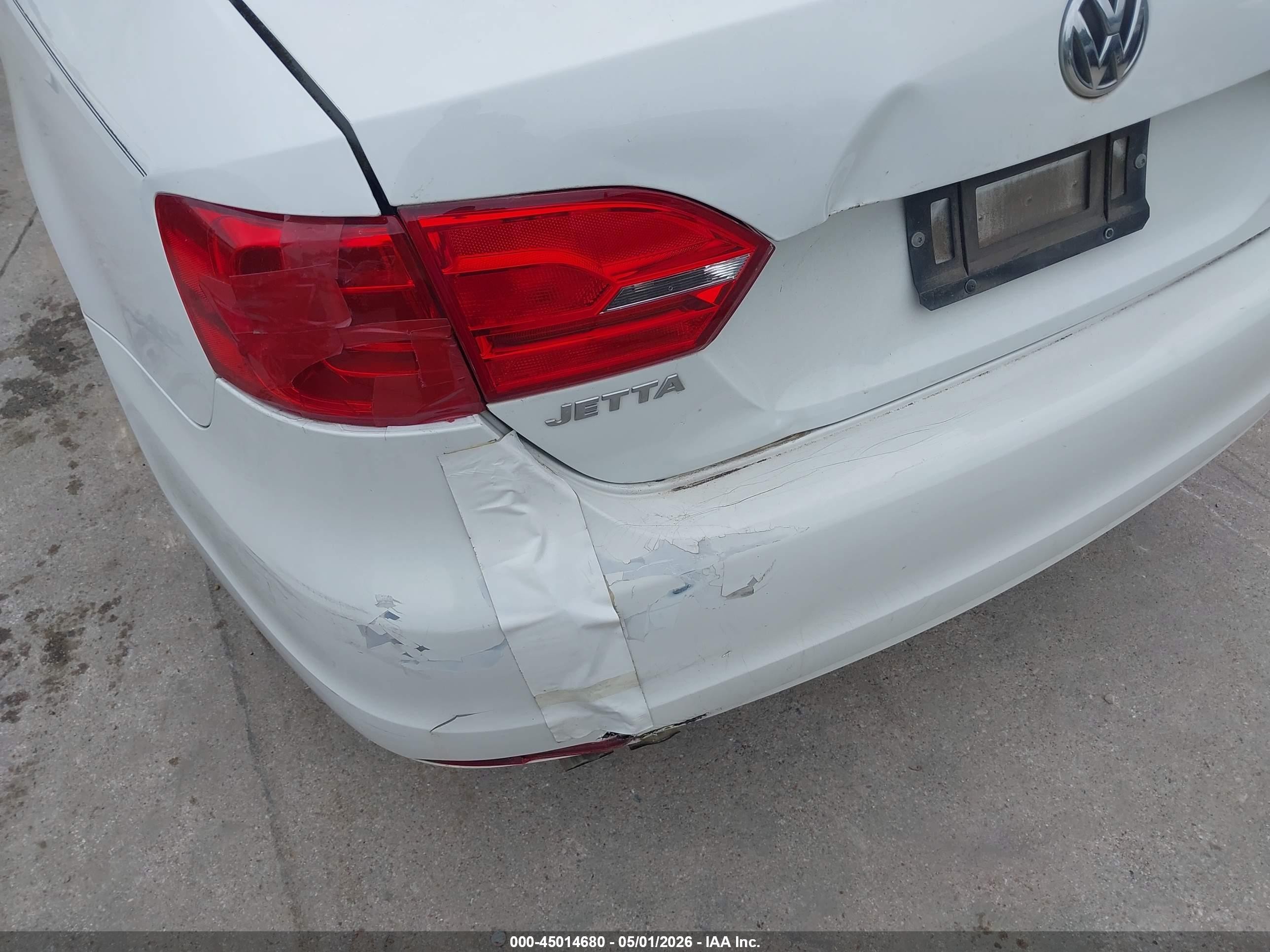 2014 Volkswagen Jetta 2.0l S White vin: 3VW2K7AJ9EM301905
