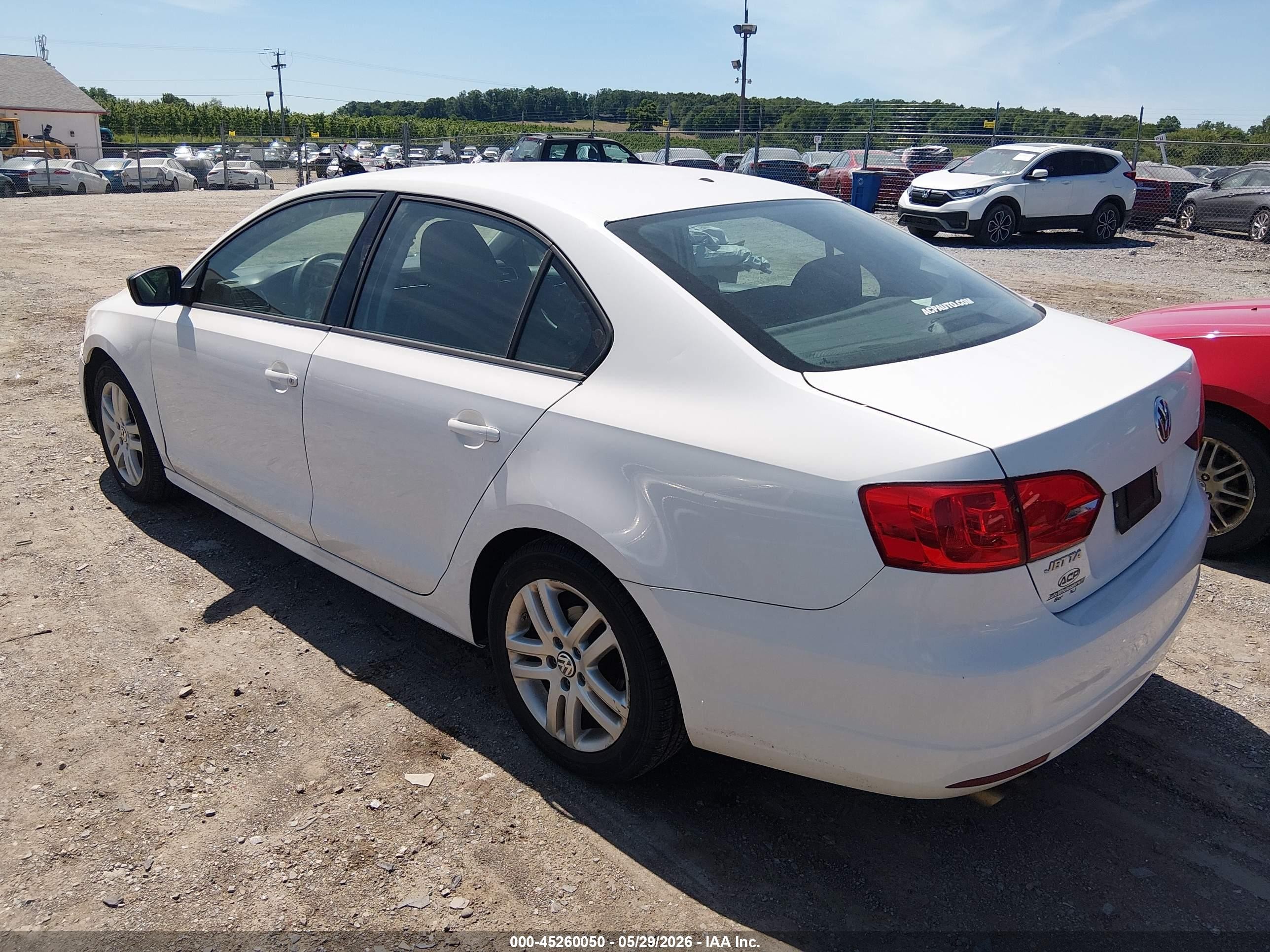 2014 Volkswagen Jetta 2.0l S White vin: 3VW2K7AJ9EM350585
